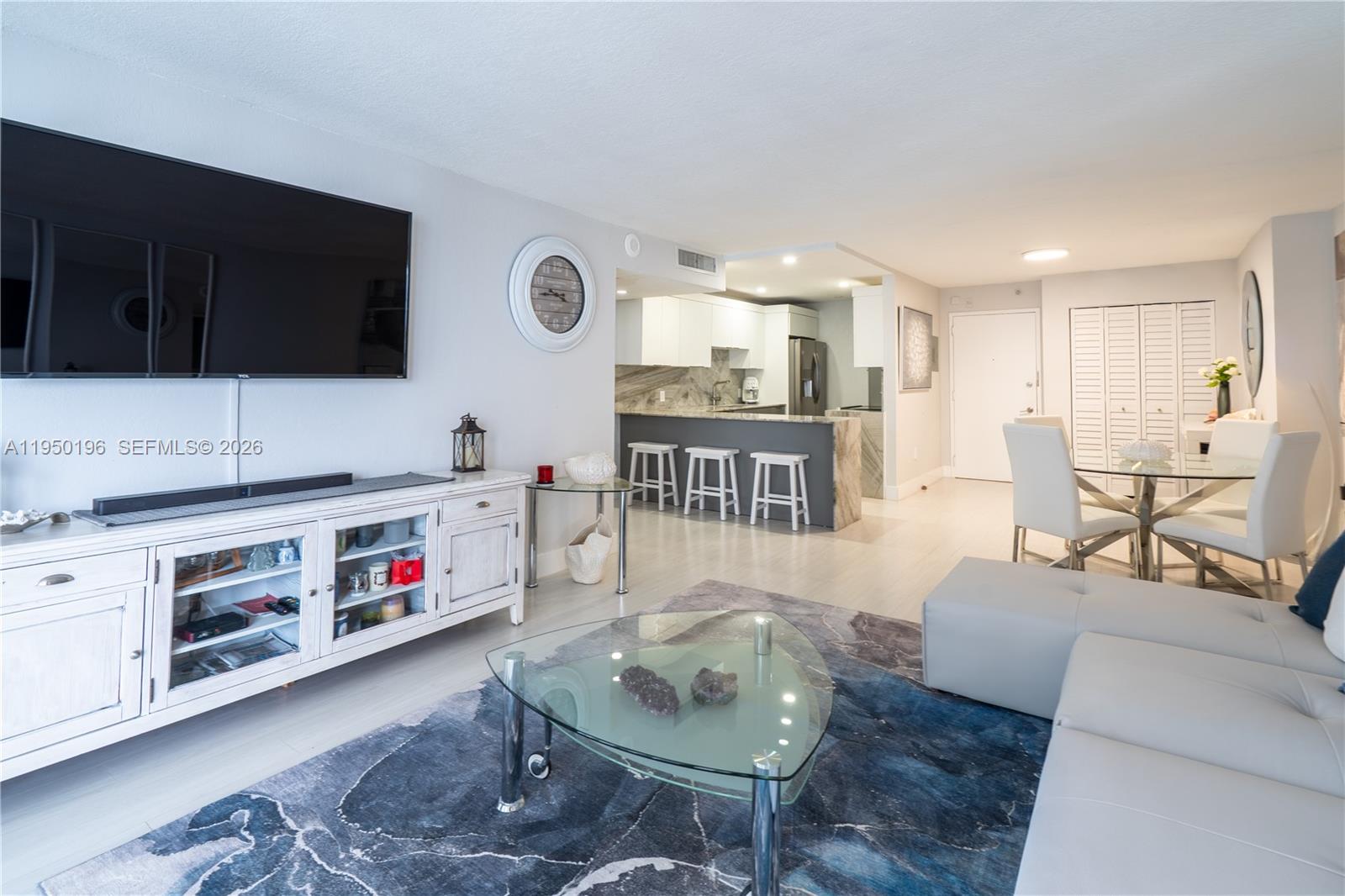 ARLEN BEACH CONDO - Residential