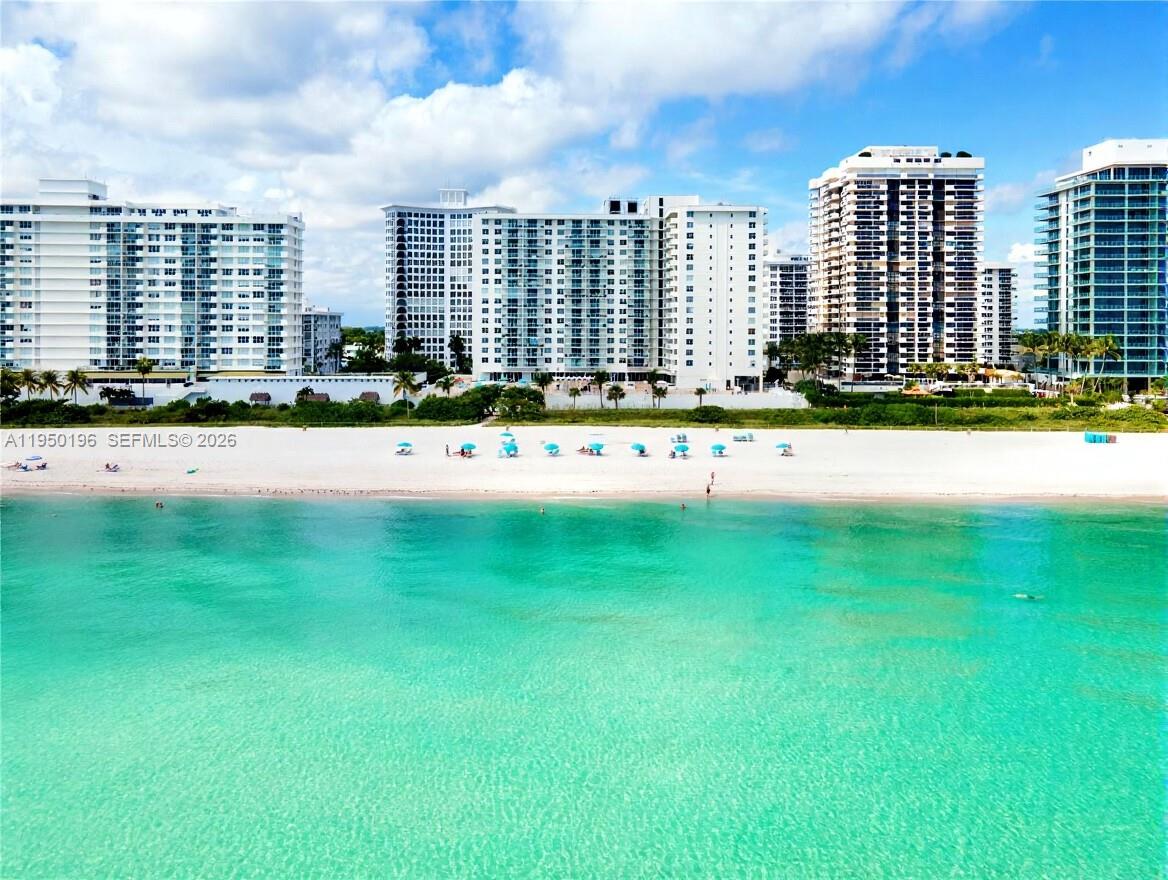 ARLEN BEACH CONDO - Residential