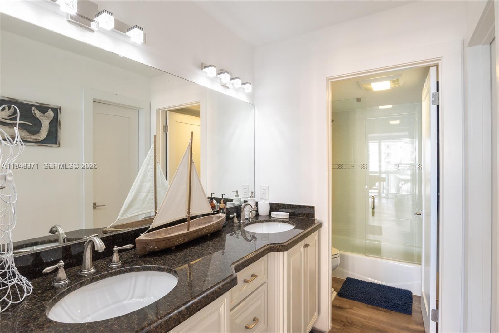 EASTPOINTE CONDO - Residential