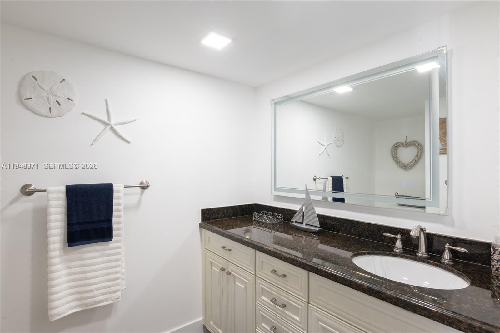 EASTPOINTE CONDO - Residential
