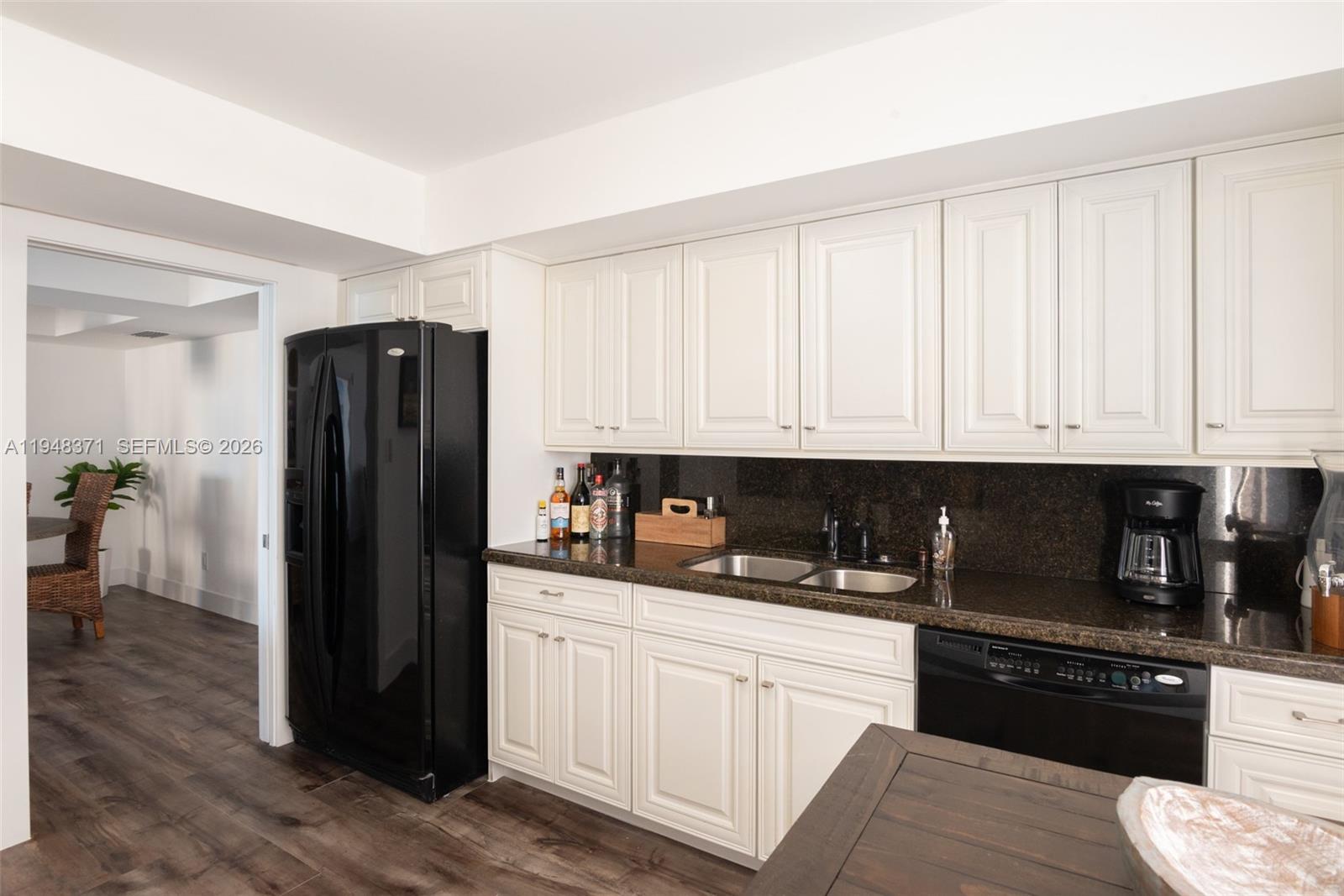 EASTPOINTE CONDO - Residential