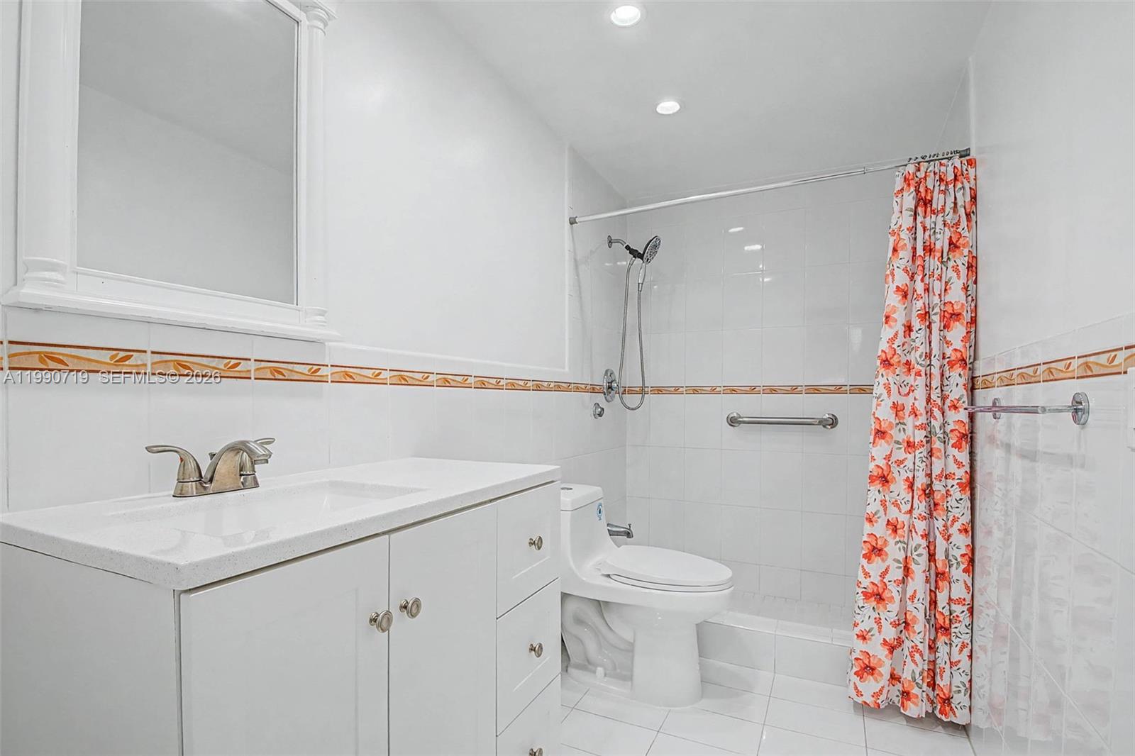 CORAL WAY TOWERS CONDO - Residential Lease