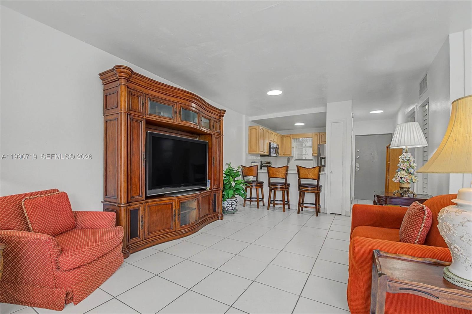 CORAL WAY TOWERS CONDO - Residential Lease
