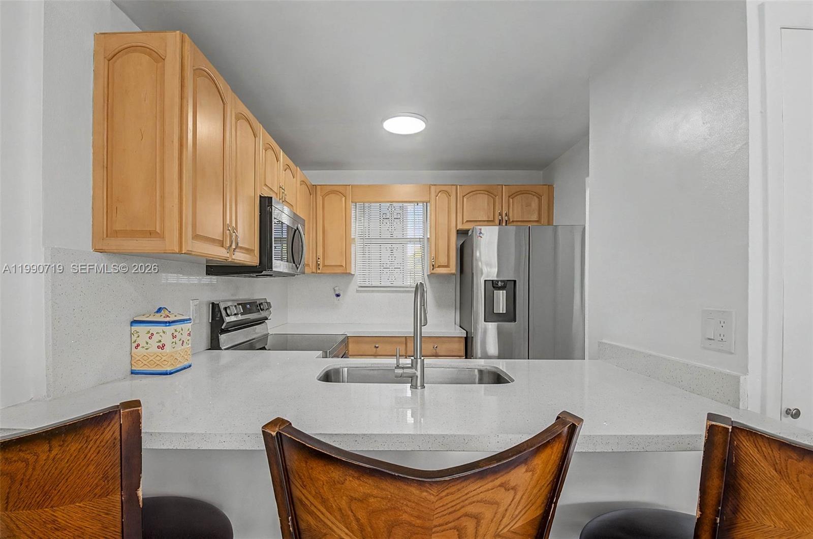 CORAL WAY TOWERS CONDO - Residential Lease