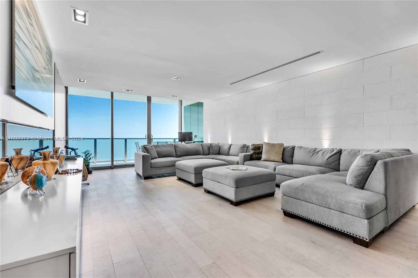 OCEANA KEY BISCAYNE CONDO - Residential