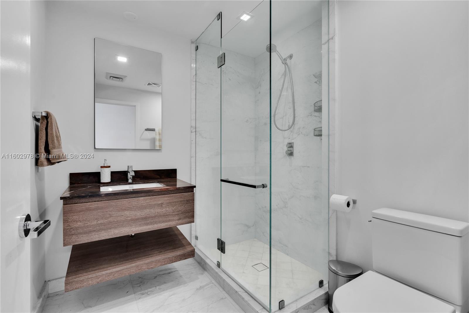 OCEANA KEY BISCAYNE CONDO - Residential