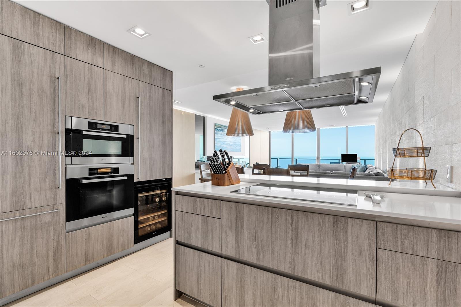 OCEANA KEY BISCAYNE CONDO - Residential
