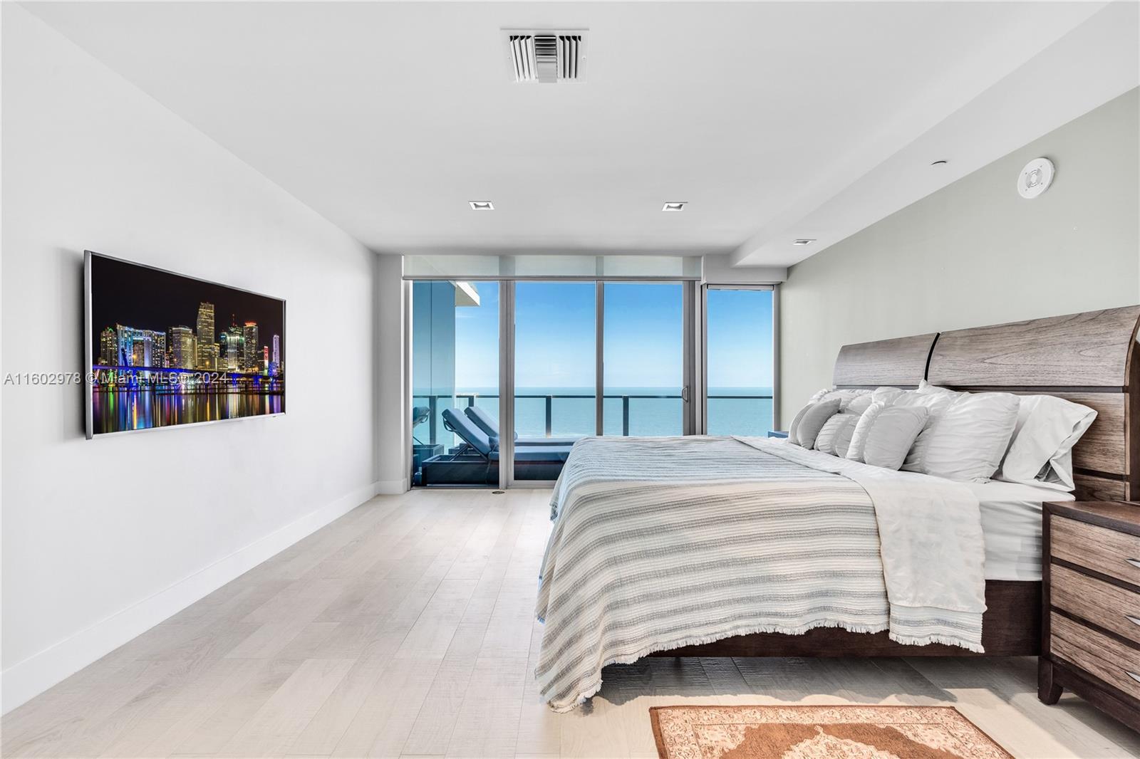 OCEANA KEY BISCAYNE CONDO - Residential