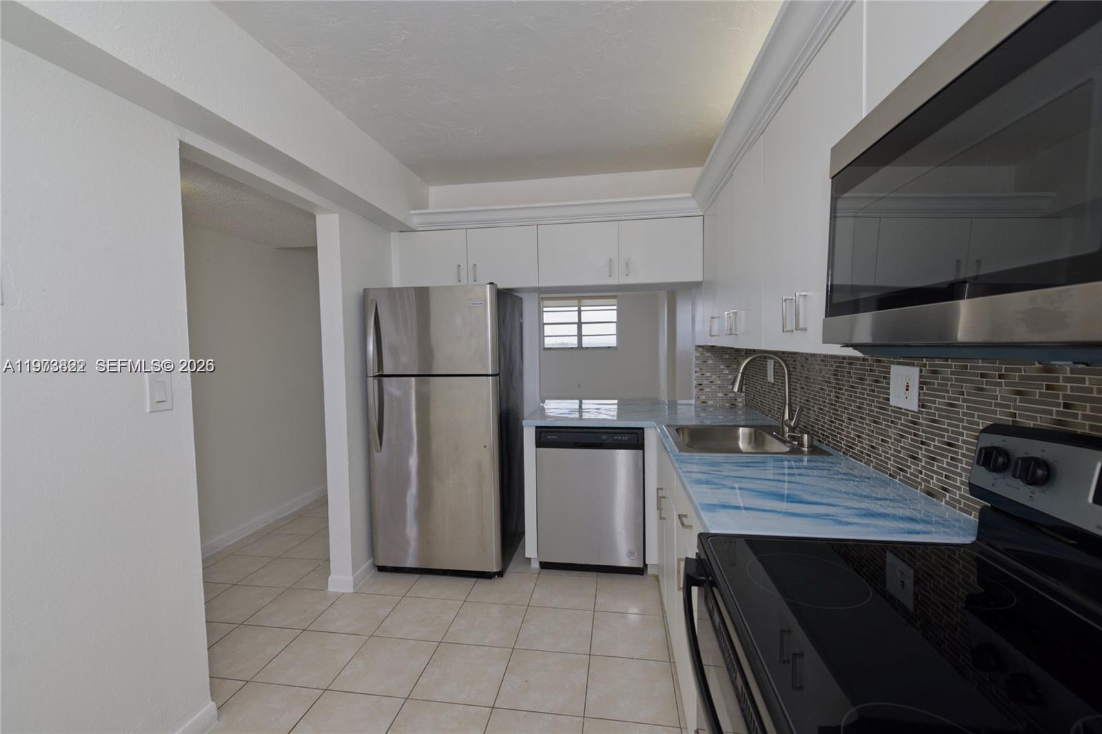 ISLAND SHORES CONDO - Residential Lease