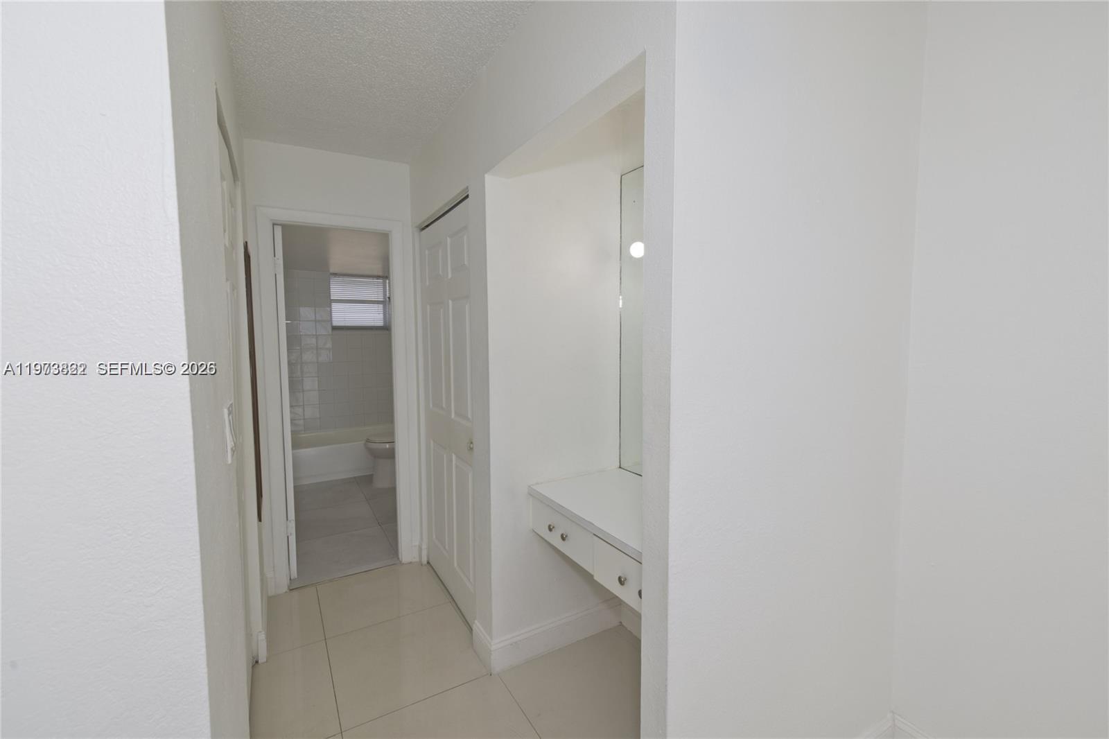 ISLAND SHORES CONDO - Residential Lease