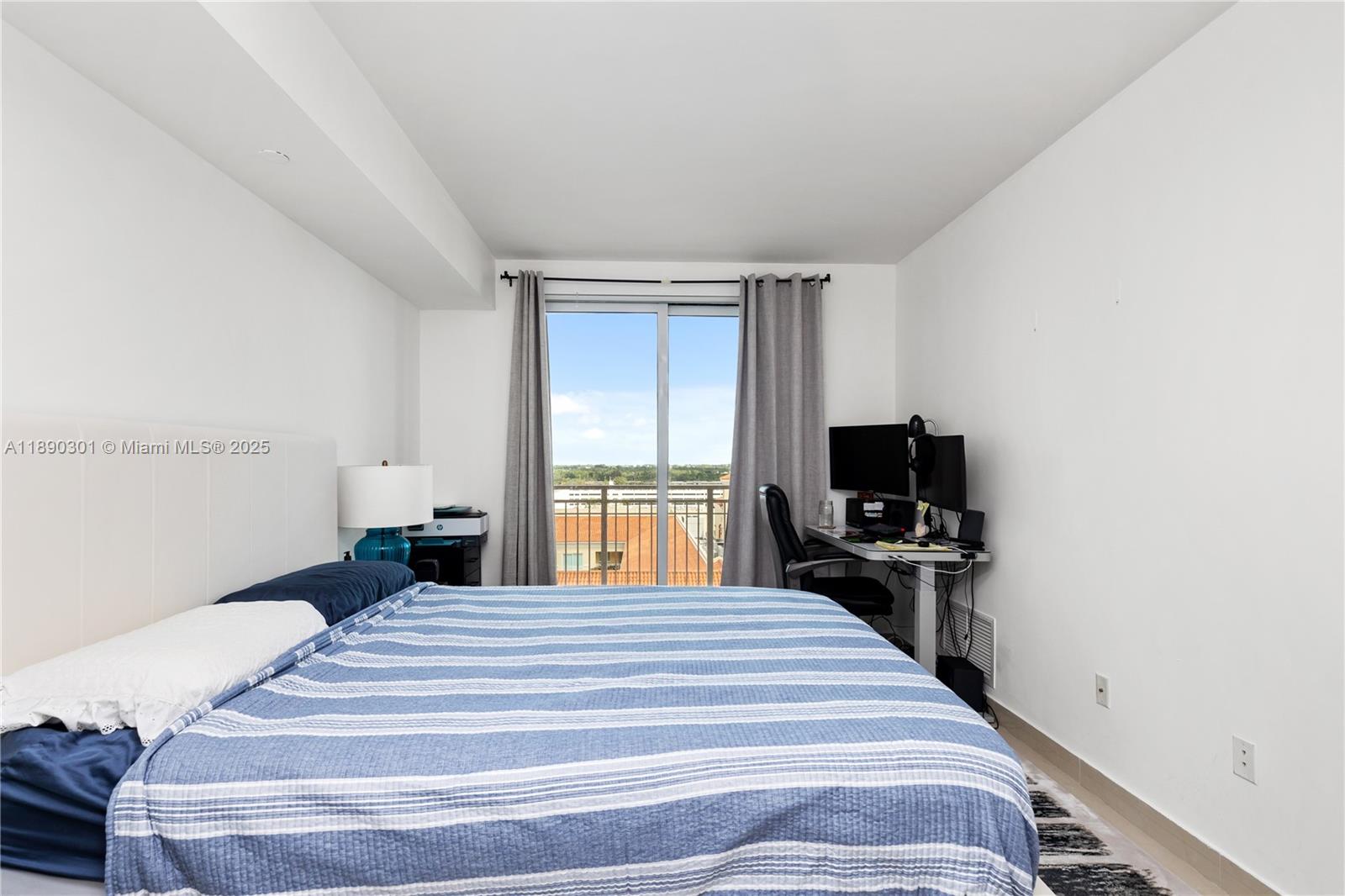 TOSCANO CONDO - Residential