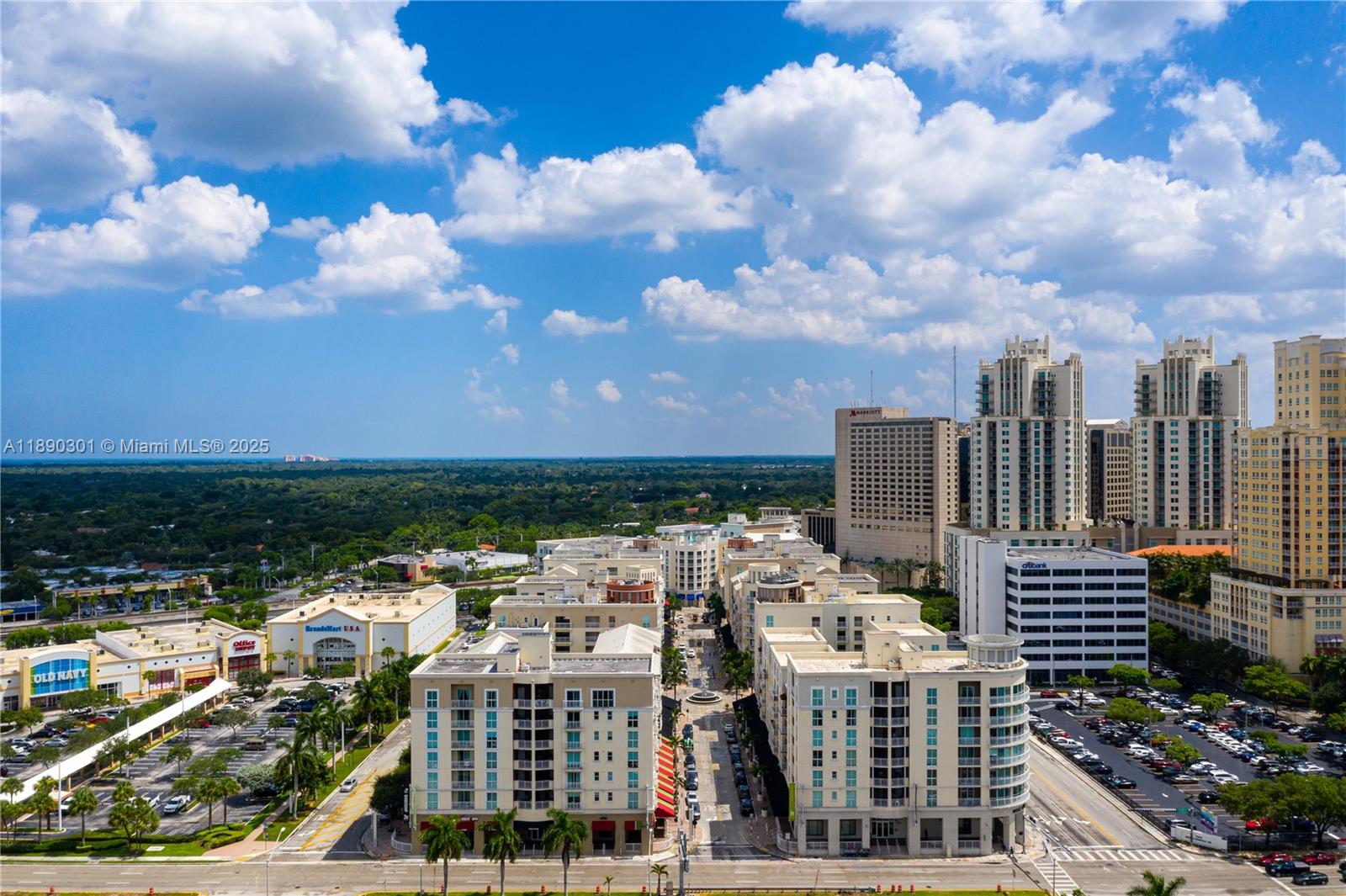 TOSCANO CONDO - Residential