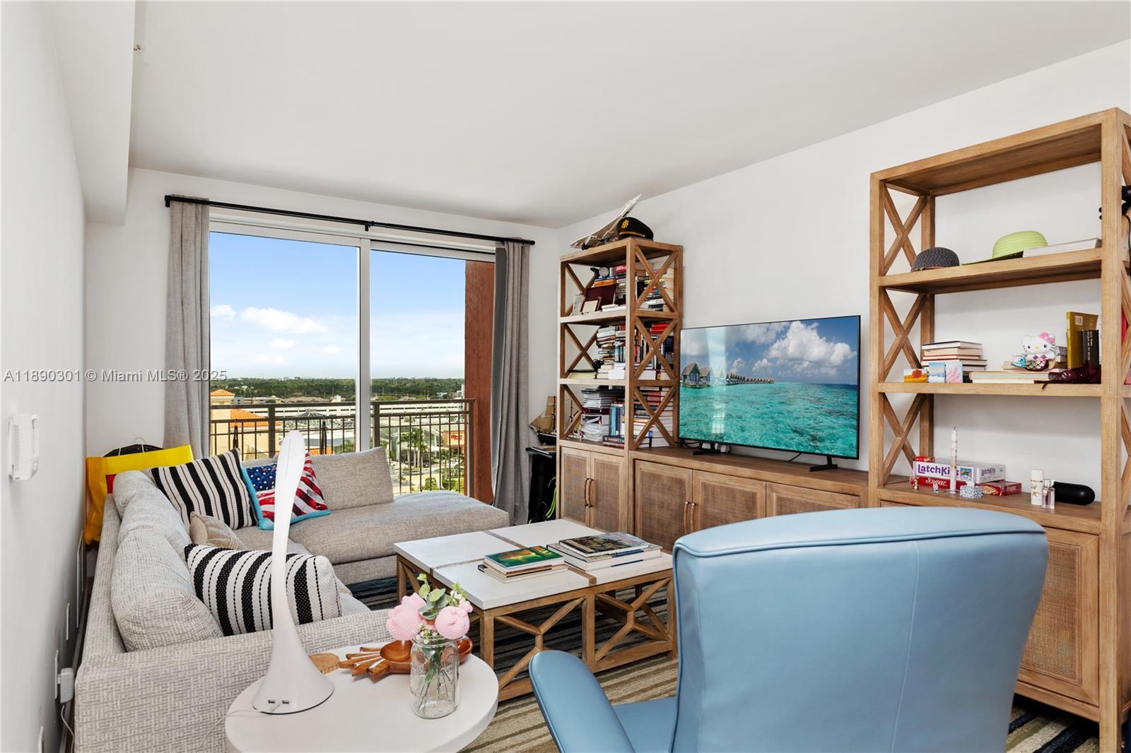 TOSCANO CONDO - Residential