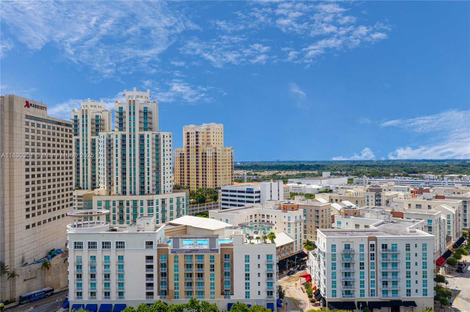 TOSCANO CONDO - Residential