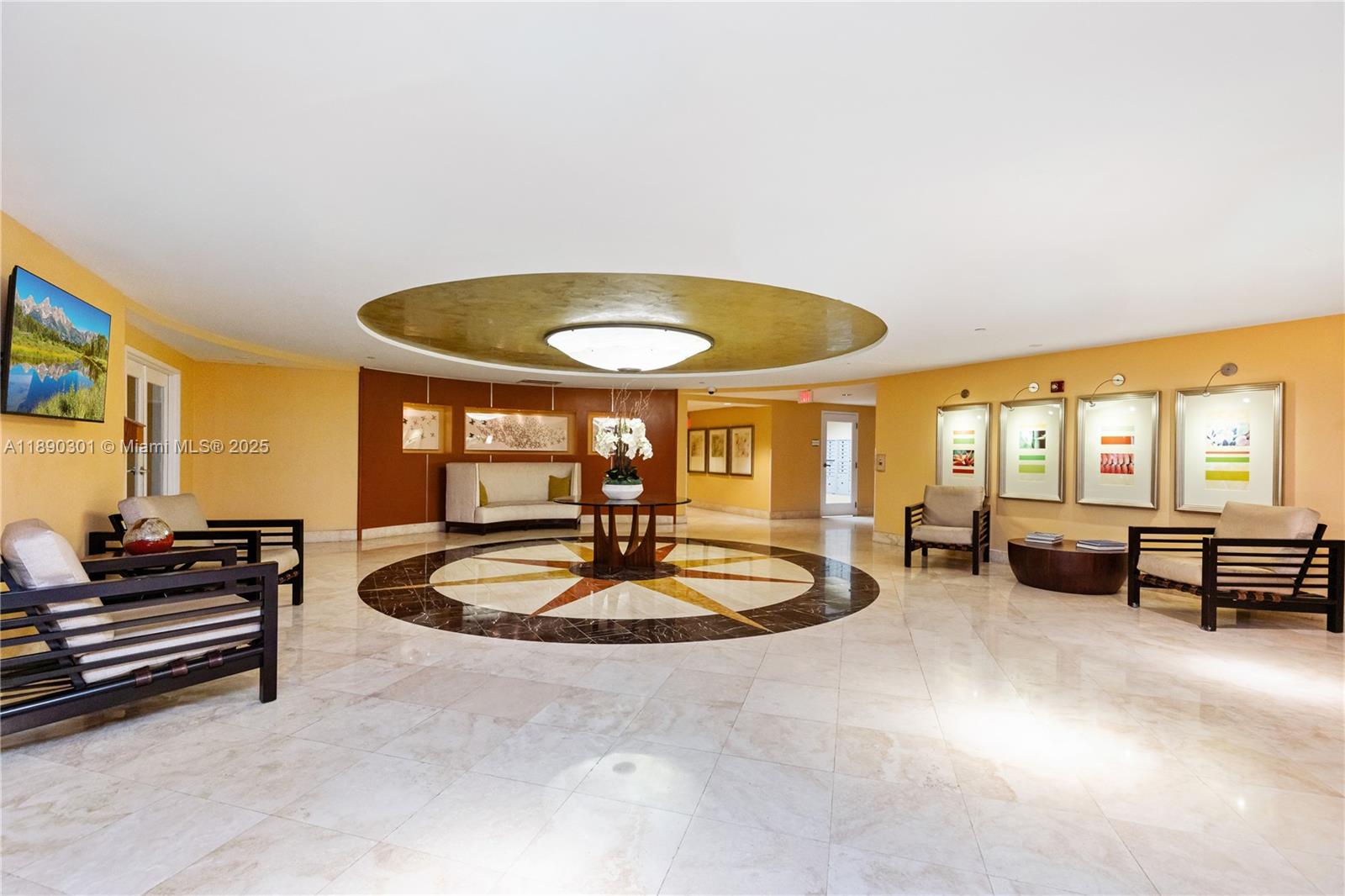 TOSCANO CONDO - Residential