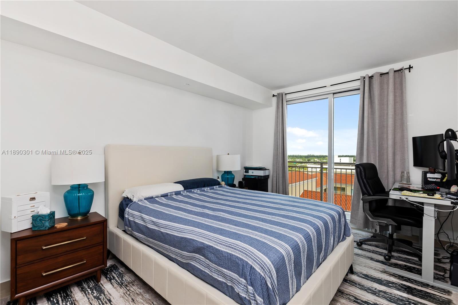 TOSCANO CONDO - Residential