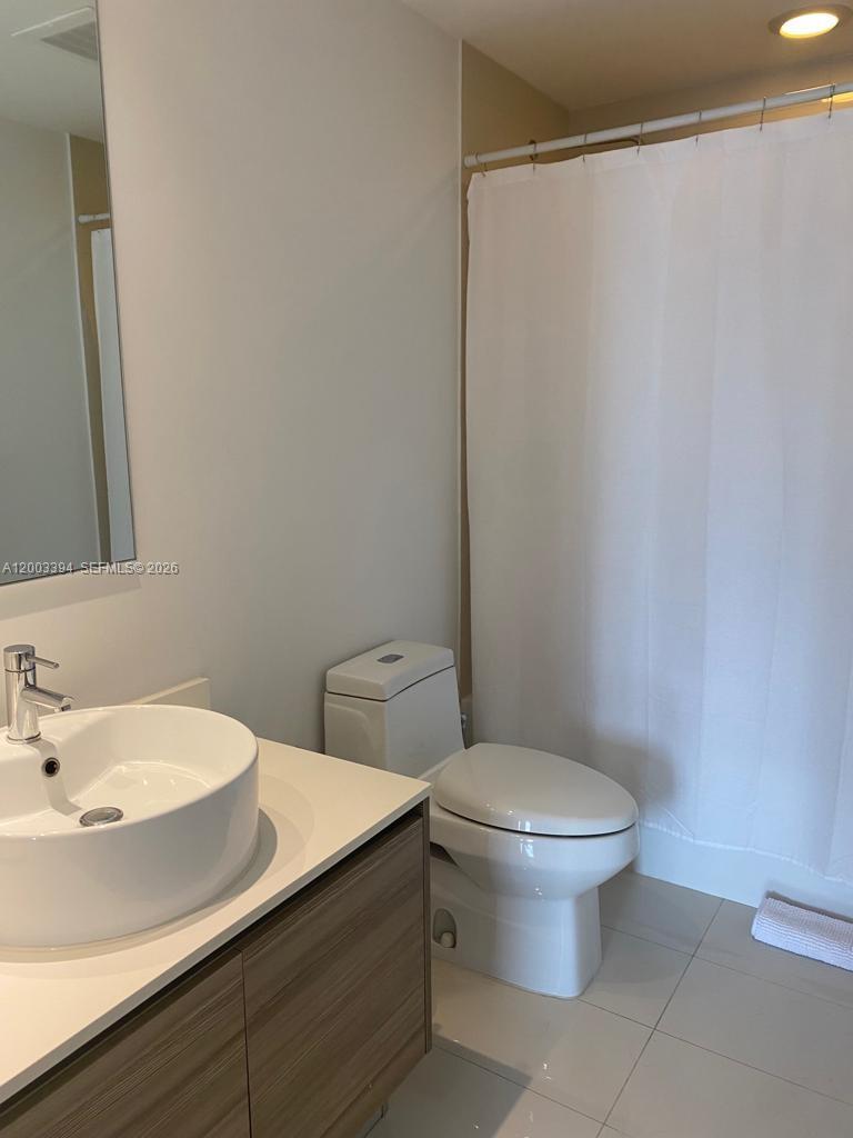 3401 MIDTOWN CONDO - Residential