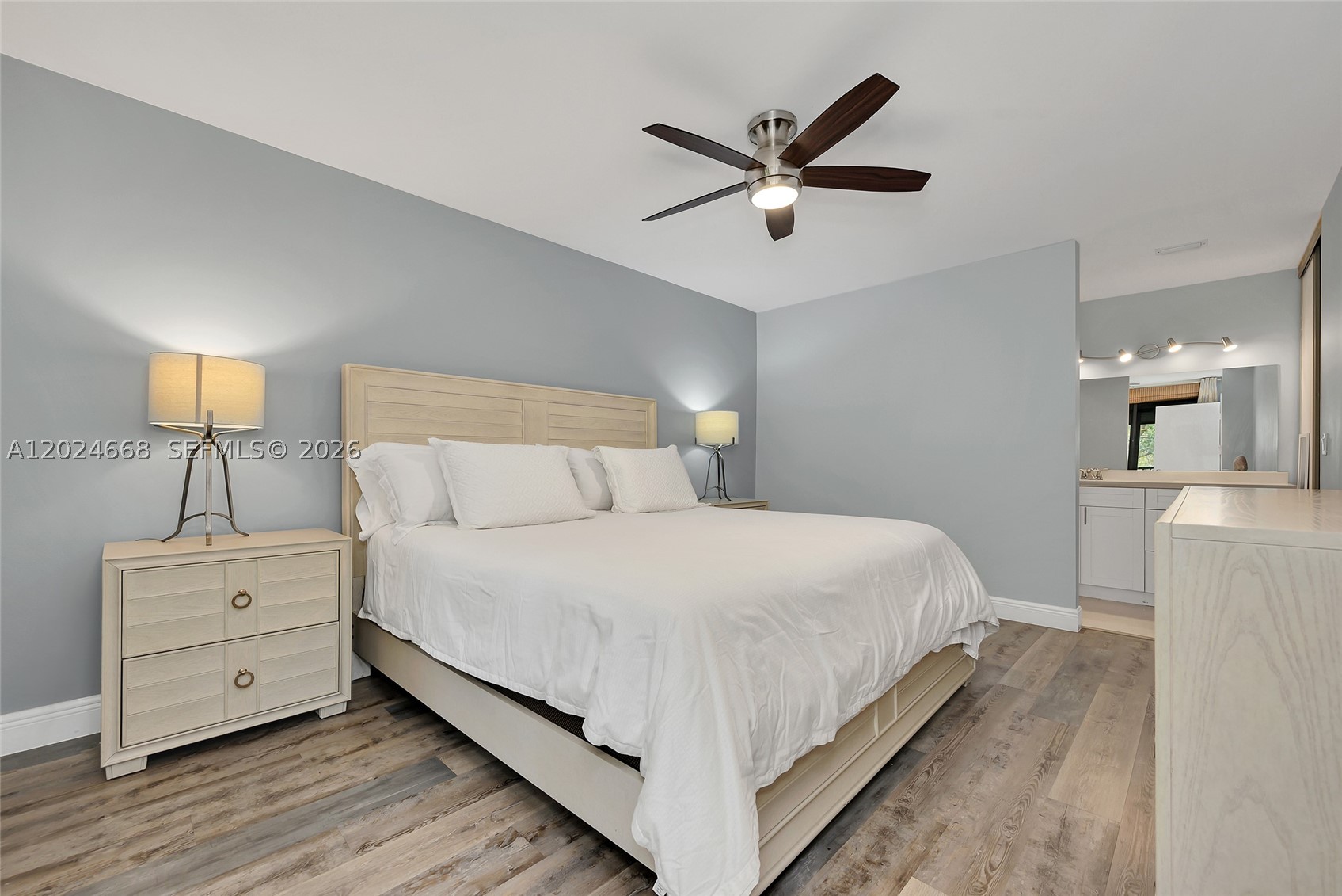 APPLEWOOD VILLAGE I-D CON - Residential Lease