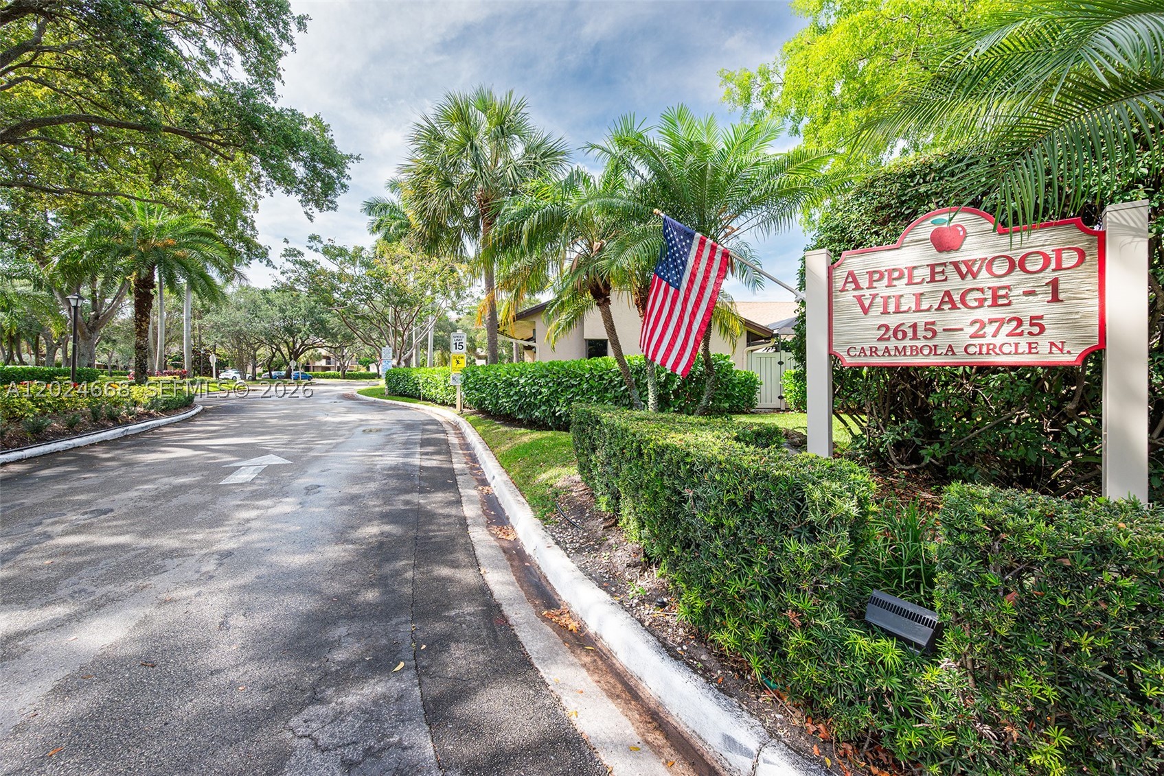 APPLEWOOD VILLAGE I-D CON - Residential Lease