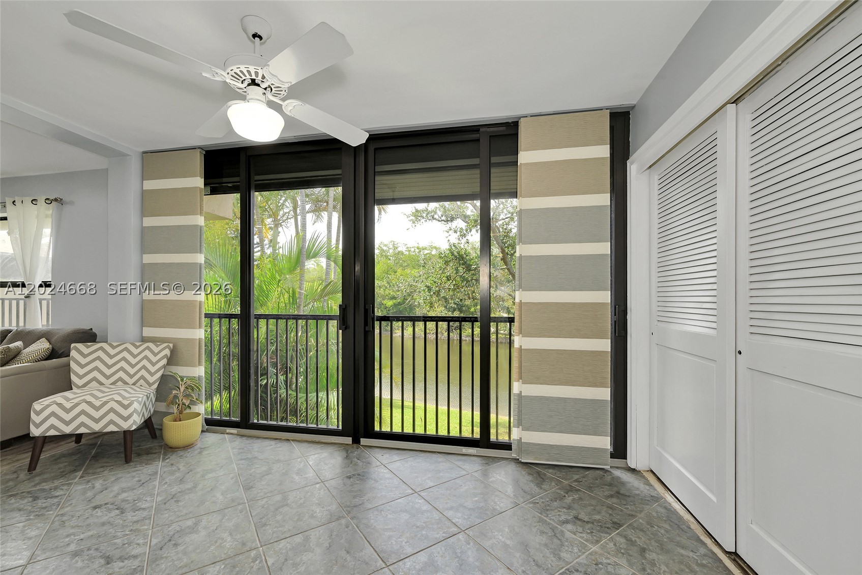 APPLEWOOD VILLAGE I-D CON - Residential Lease