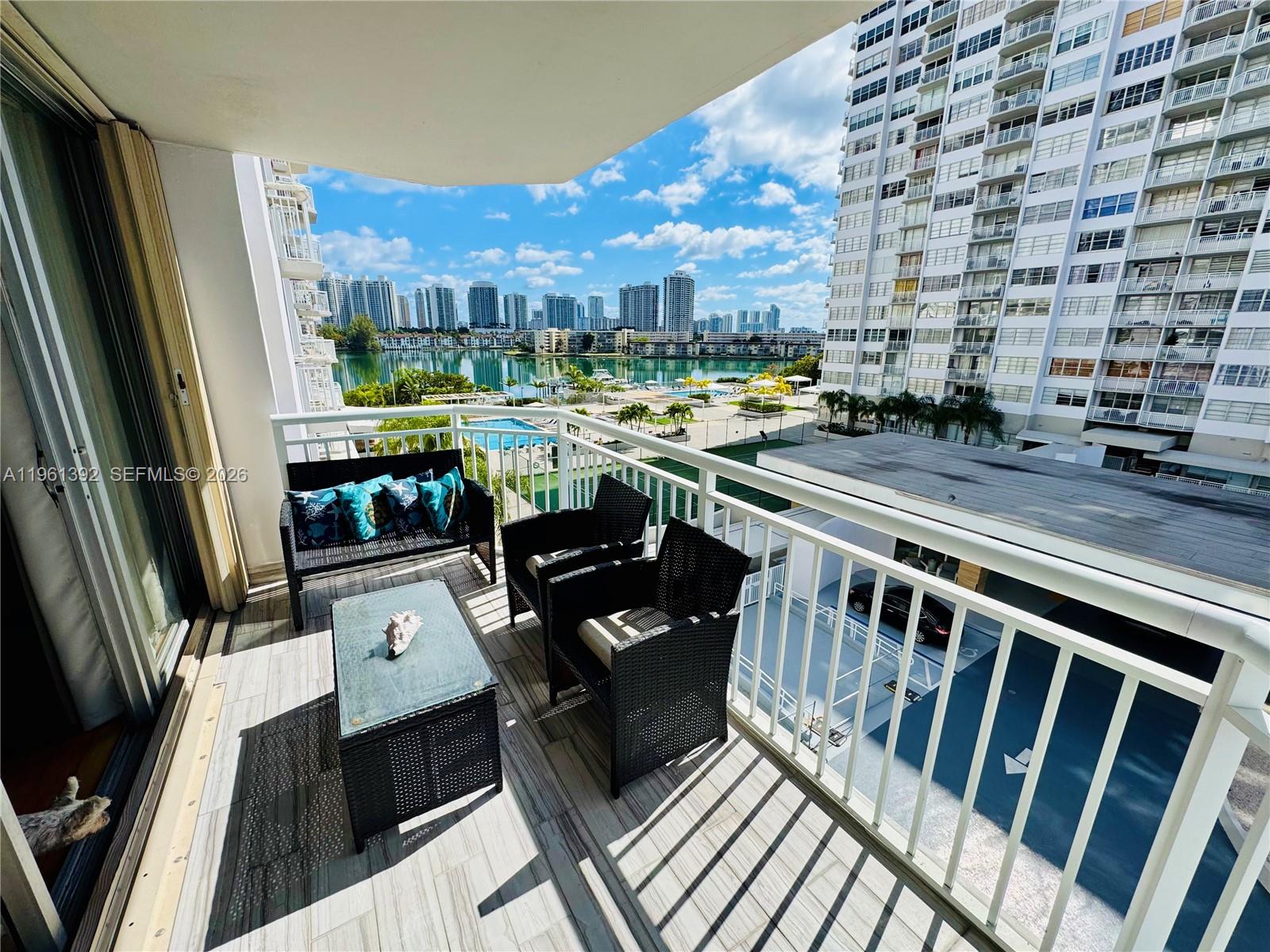 DEL PRADO MARINA - Residential