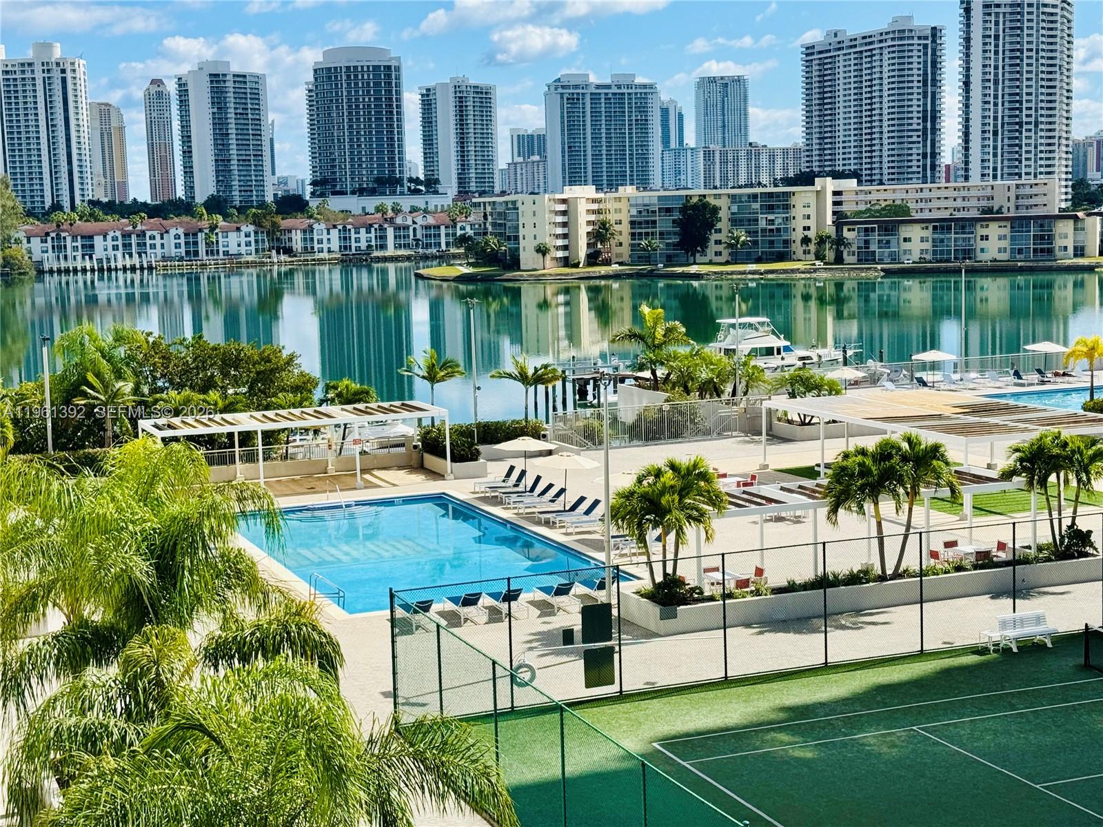 DEL PRADO MARINA - Residential