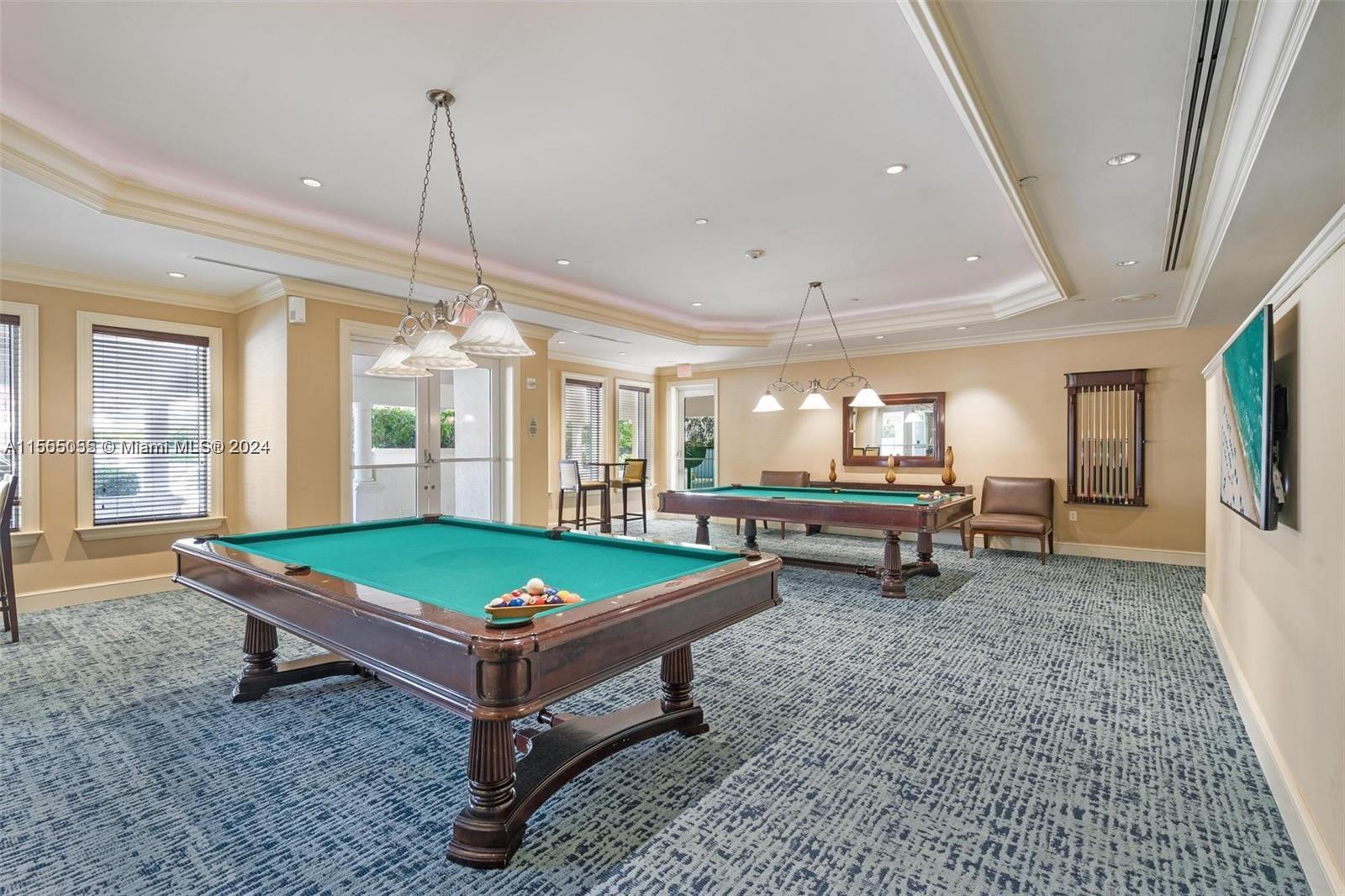 TURNBERRY VLG NO TOWER CO - Residential Lease