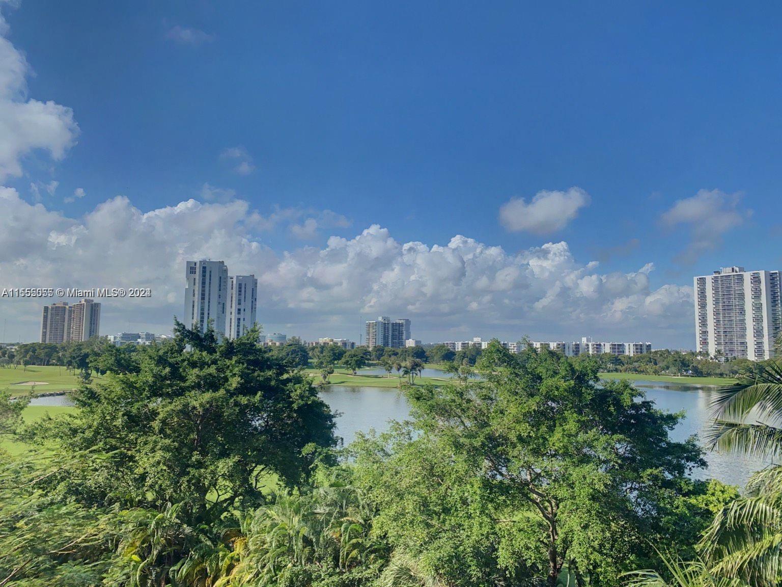 TURNBERRY VLG NO TOWER CO - Residential Lease