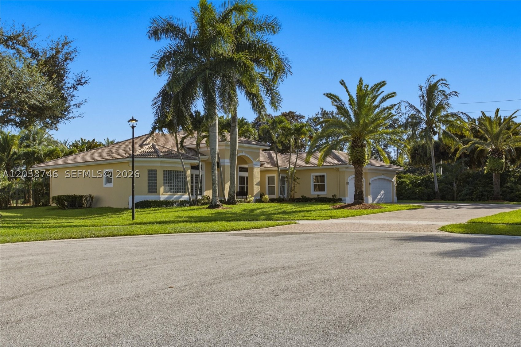 RIVERSTONE - Residential