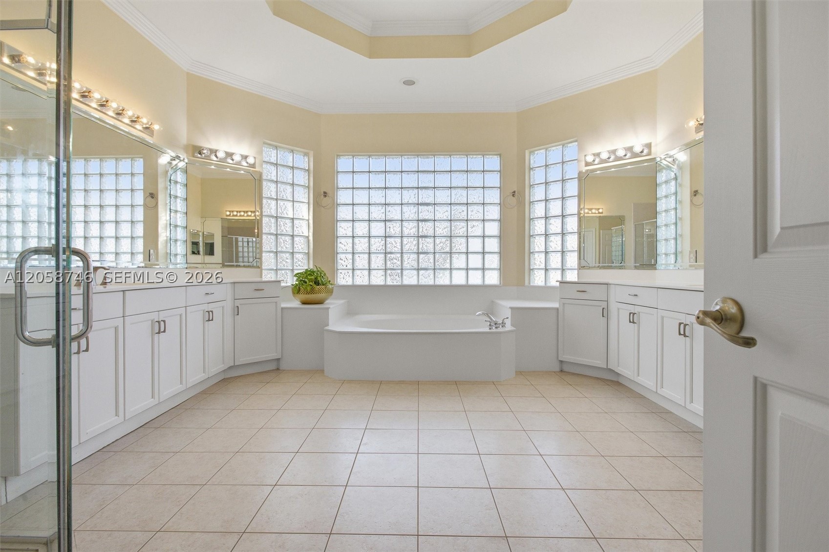 RIVERSTONE - Residential
