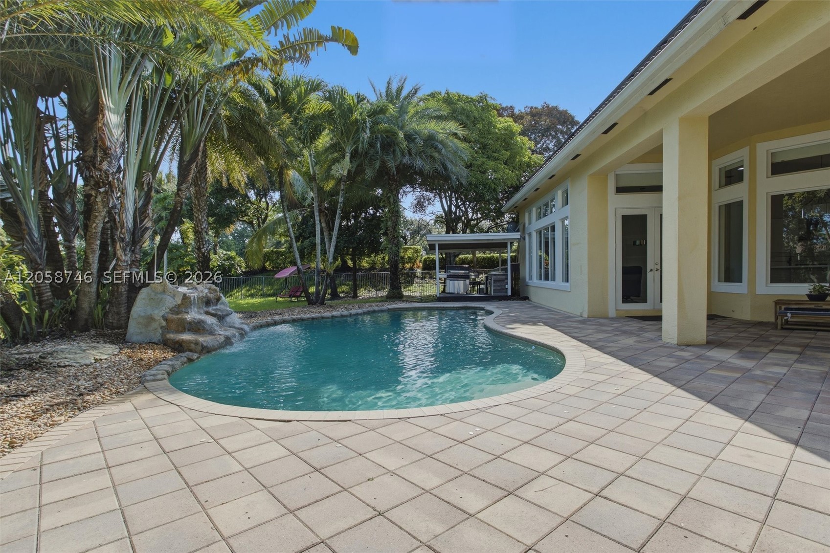 RIVERSTONE - Residential