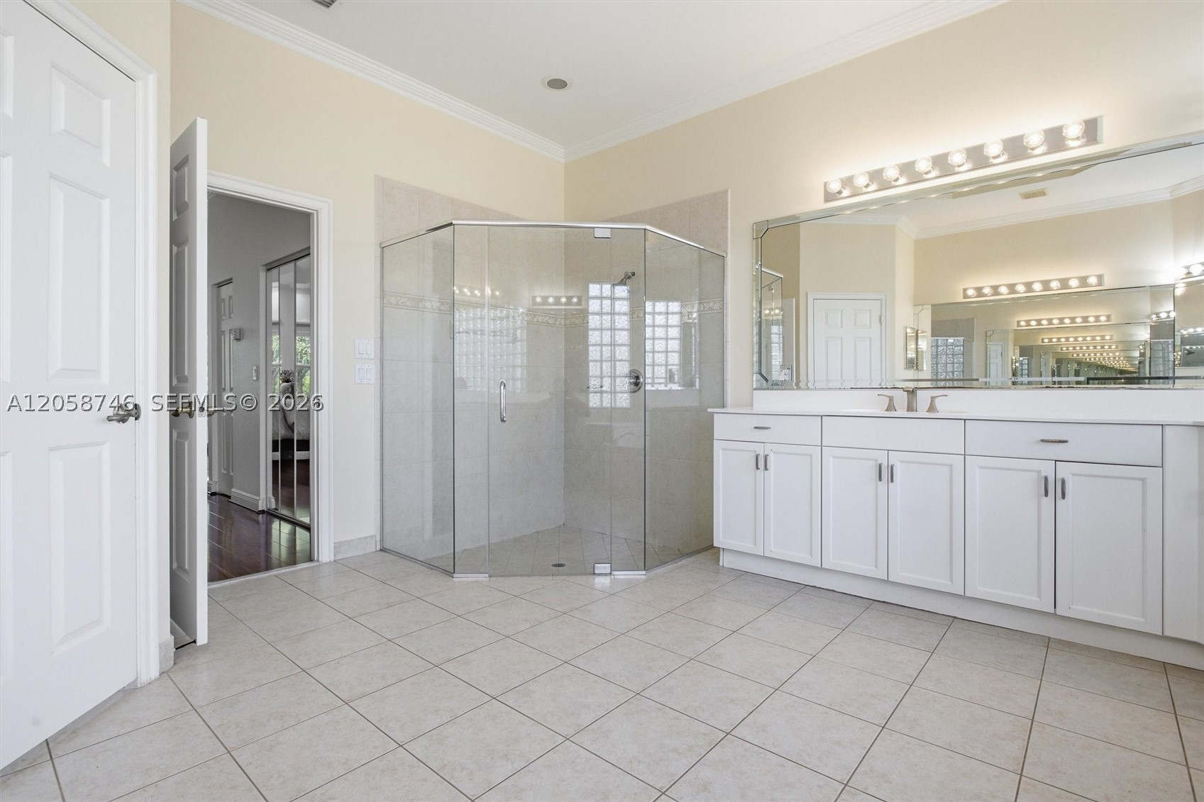 RIVERSTONE - Residential