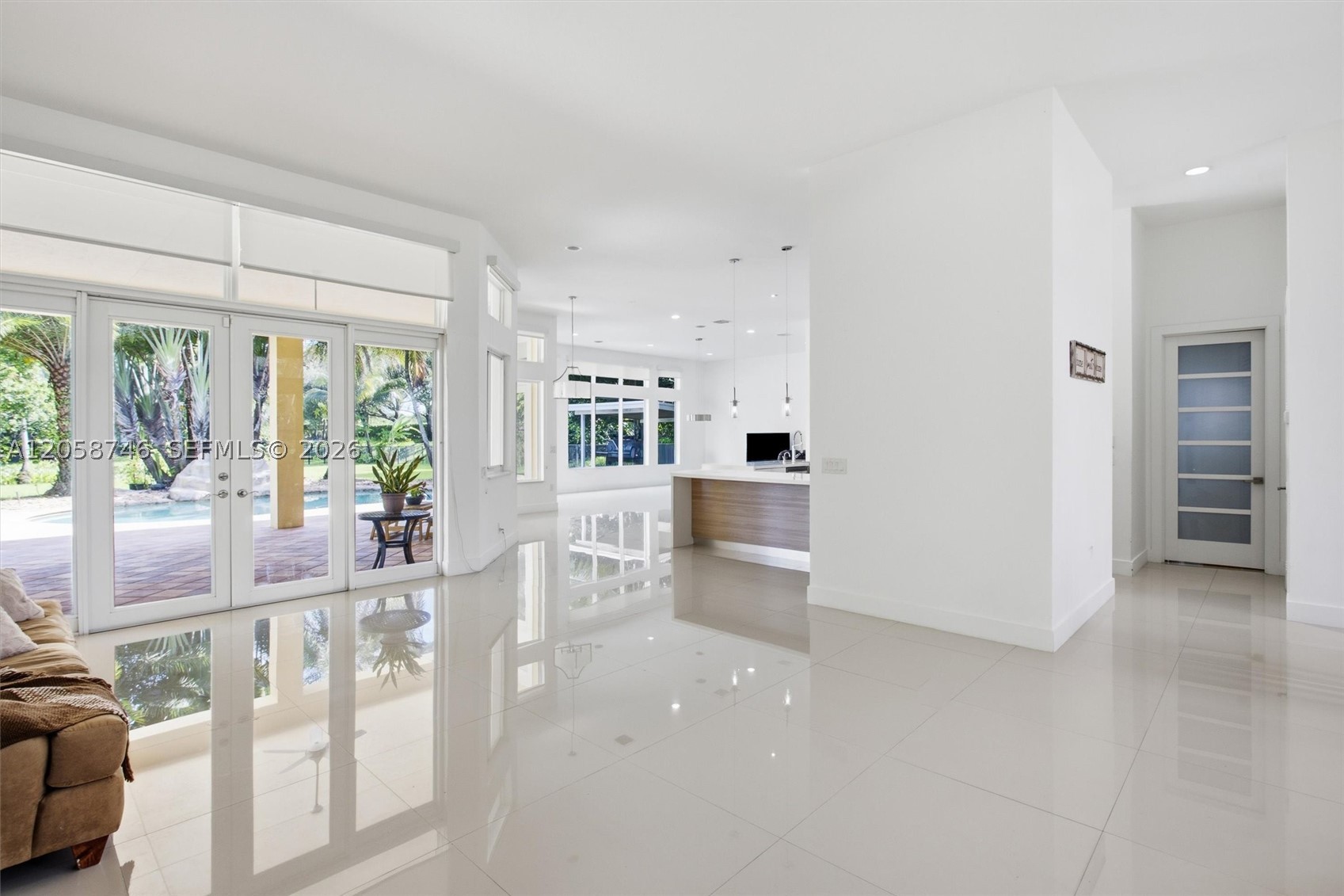 RIVERSTONE - Residential