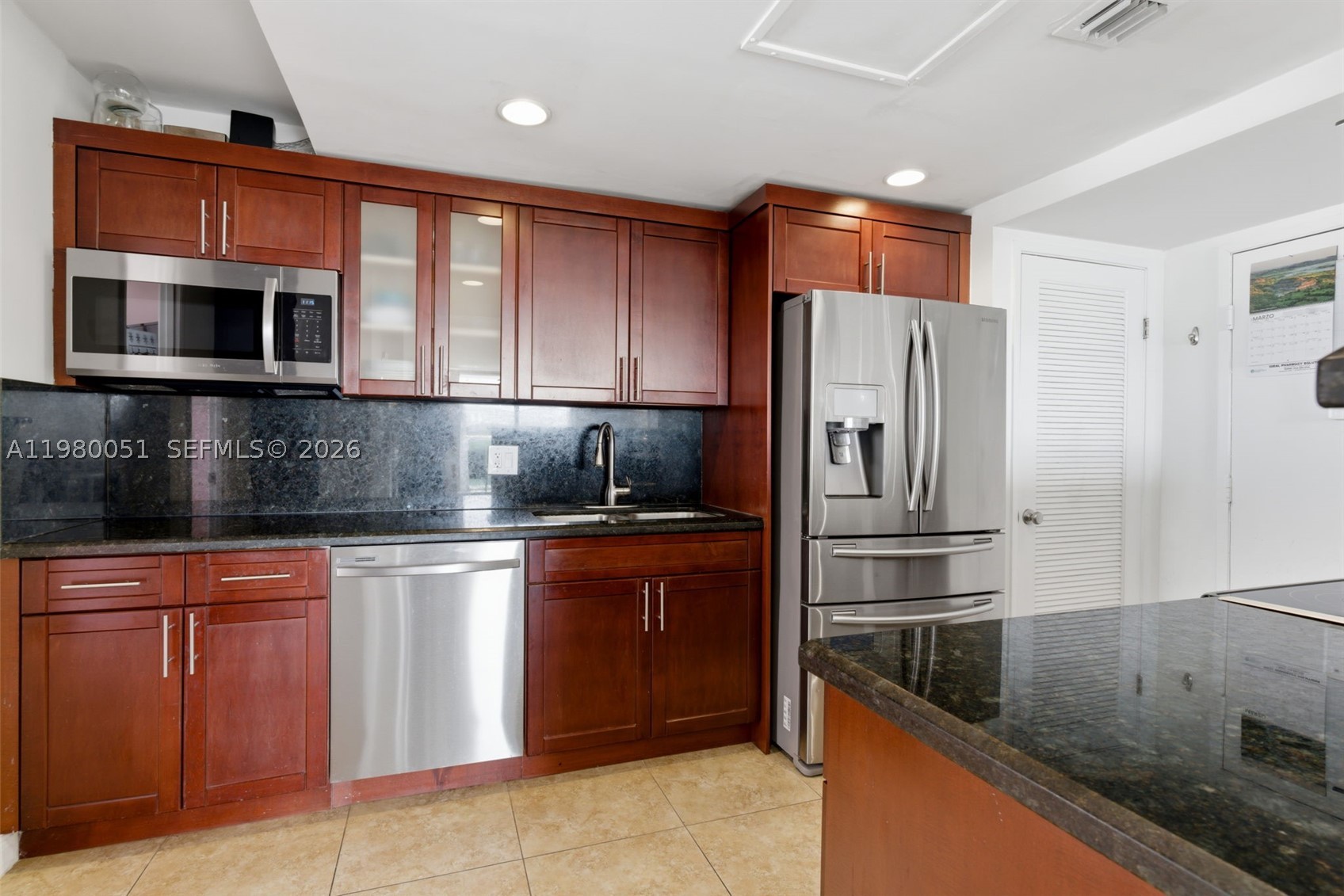 STRATFORD HOUSE CONDO - Residential