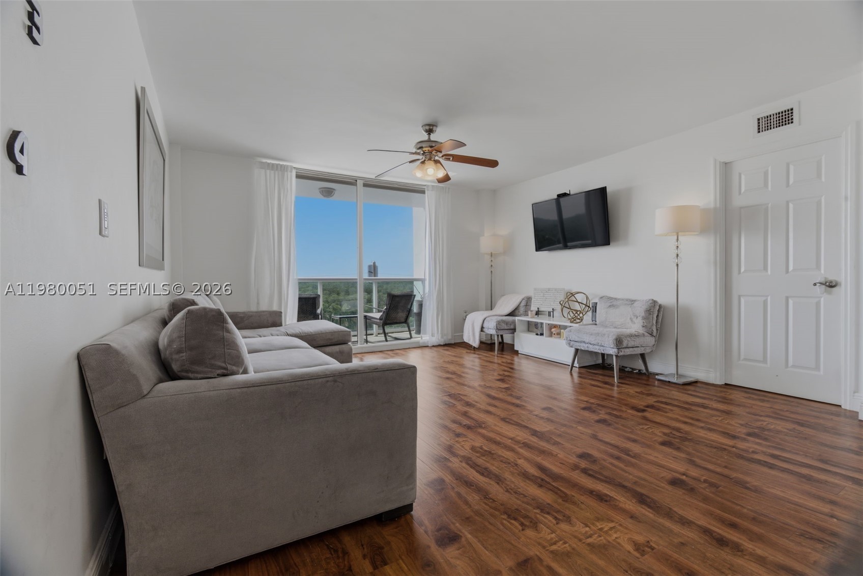 STRATFORD HOUSE CONDO - Residential
