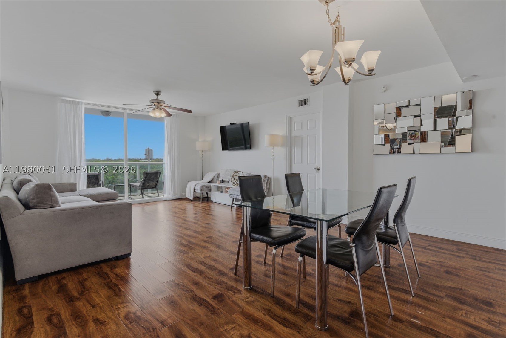 STRATFORD HOUSE CONDO - Residential