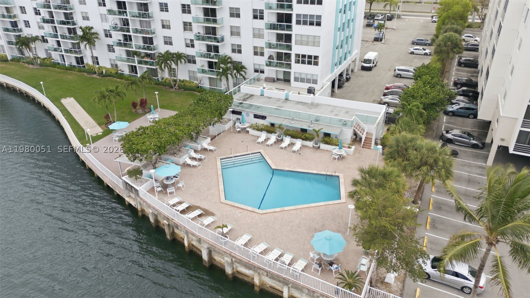 STRATFORD HOUSE CONDO - Residential