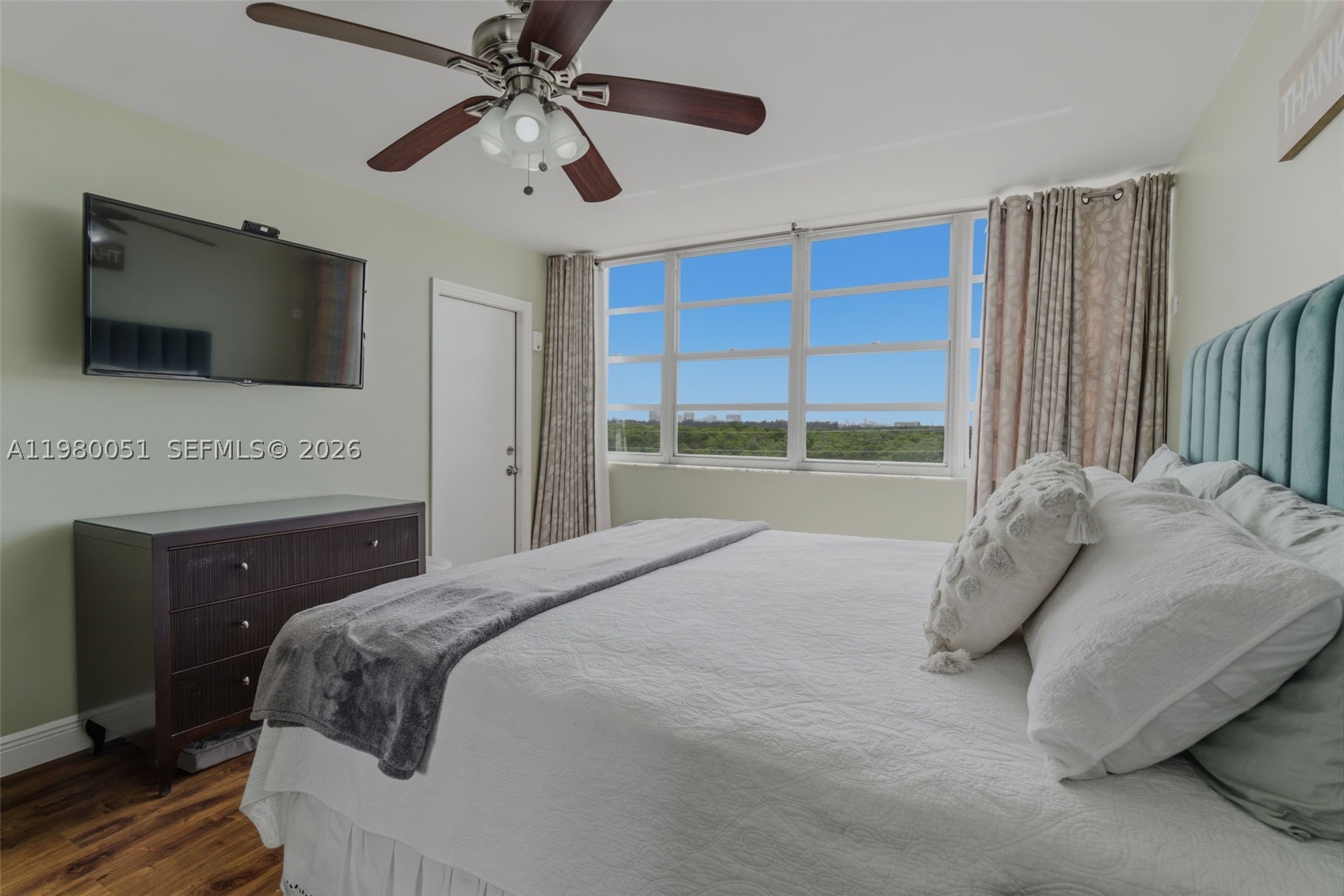 STRATFORD HOUSE CONDO - Residential