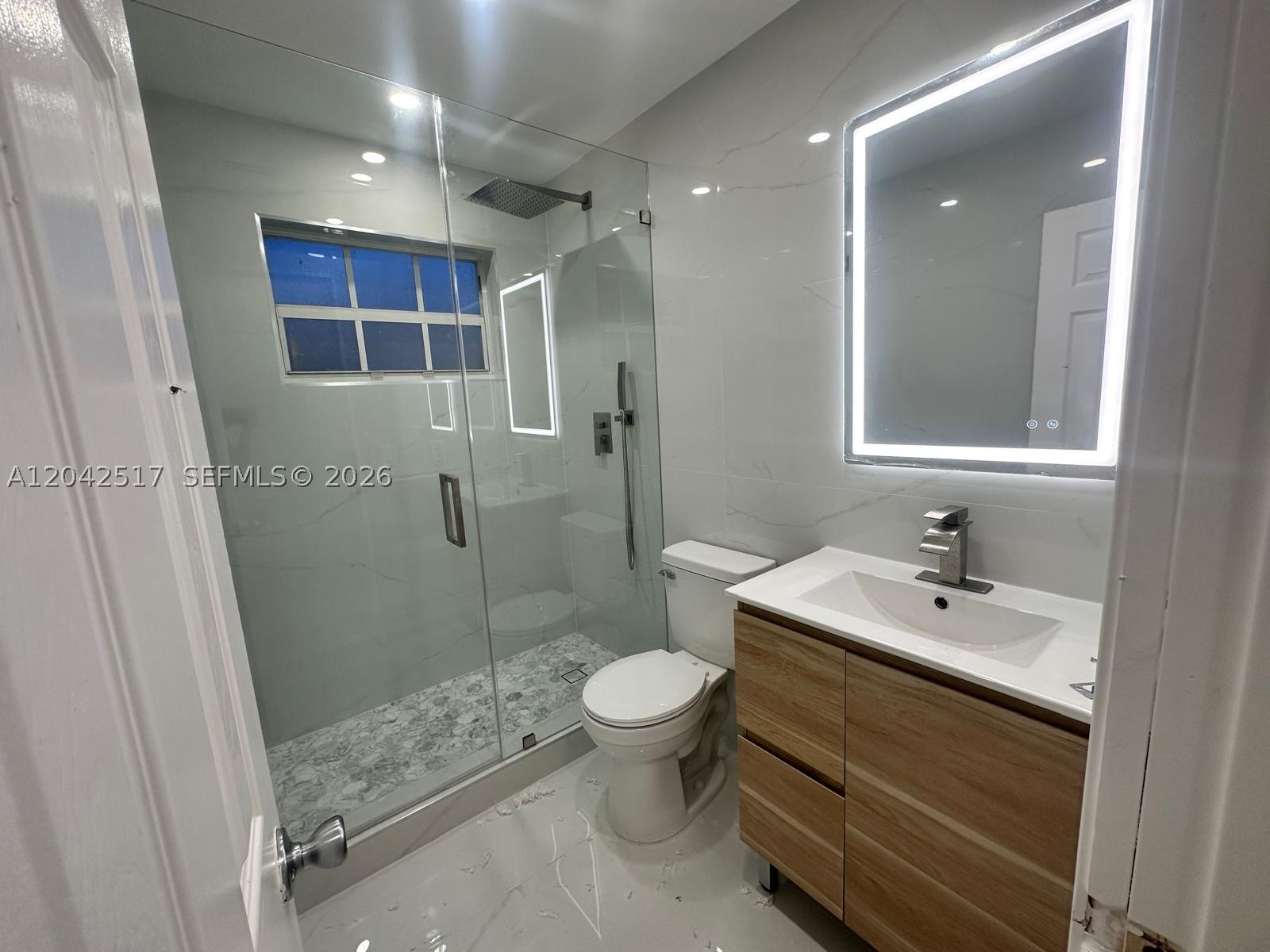 SILVER BLUE LAKE ESTATES - Residential Lease