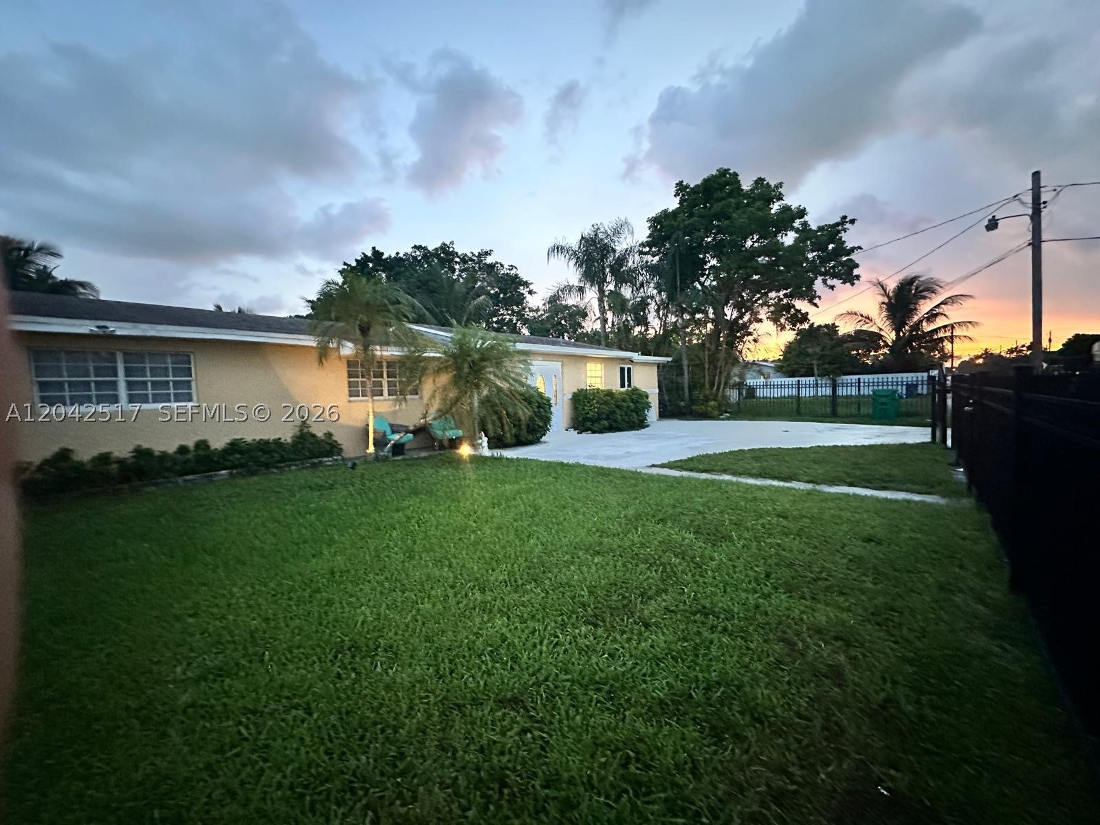 SILVER BLUE LAKE ESTATES - Residential Lease