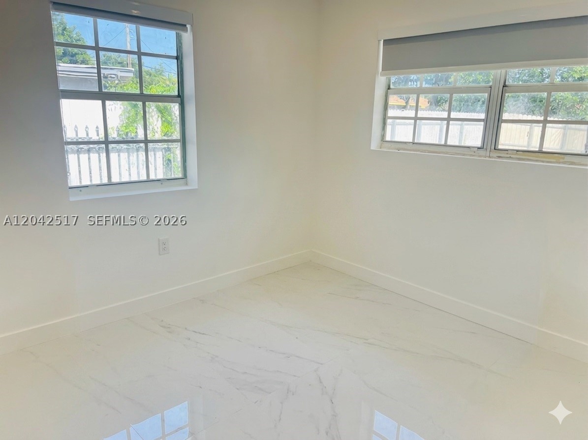 SILVER BLUE LAKE ESTATES - Residential Lease