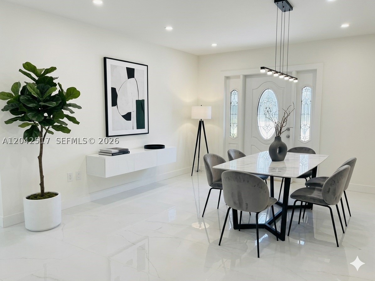 SILVER BLUE LAKE ESTATES - Residential Lease