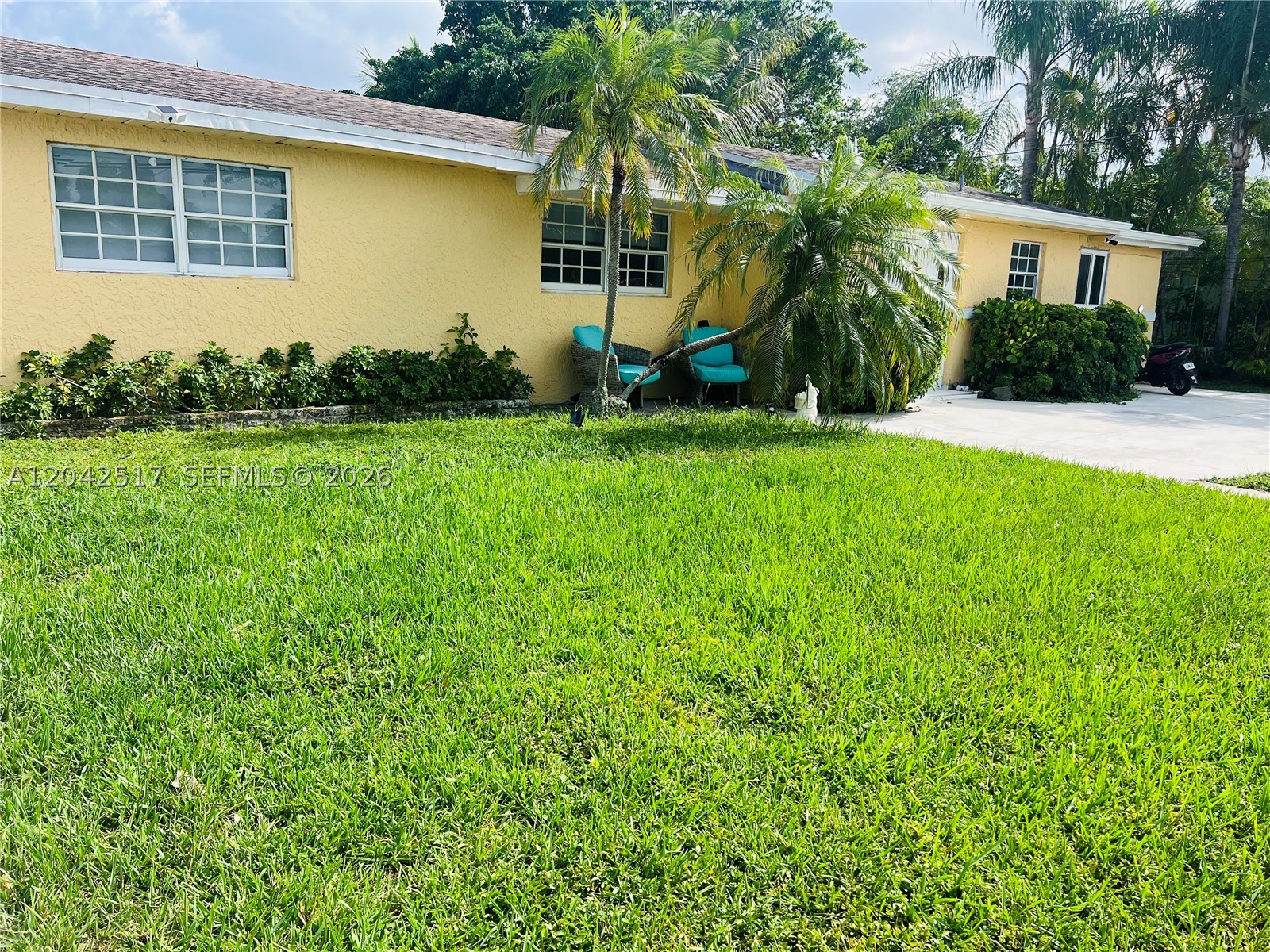 SILVER BLUE LAKE ESTATES - Residential Lease
