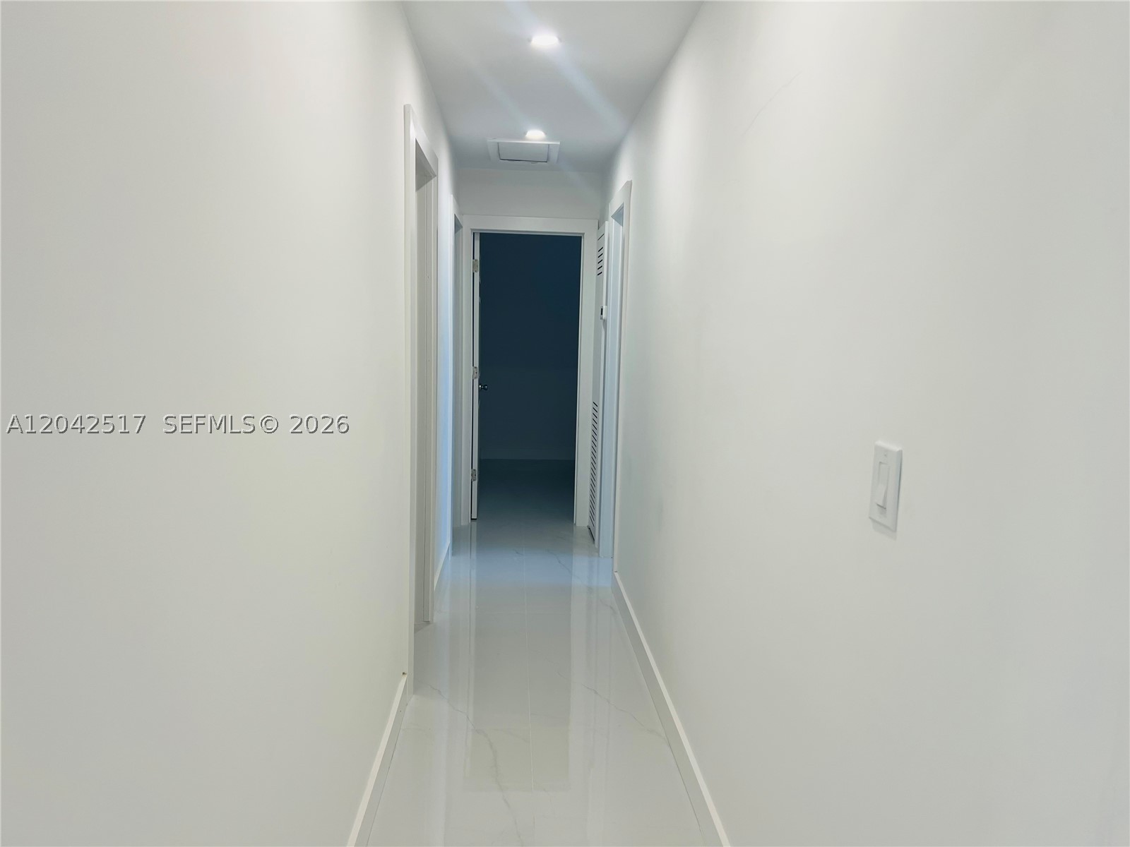 SILVER BLUE LAKE ESTATES - Residential Lease