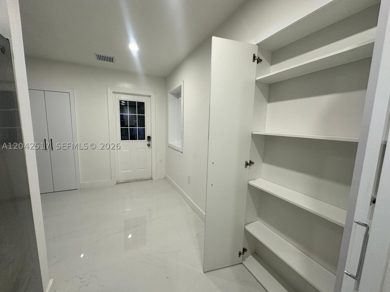 SILVER BLUE LAKE ESTATES - Residential Lease