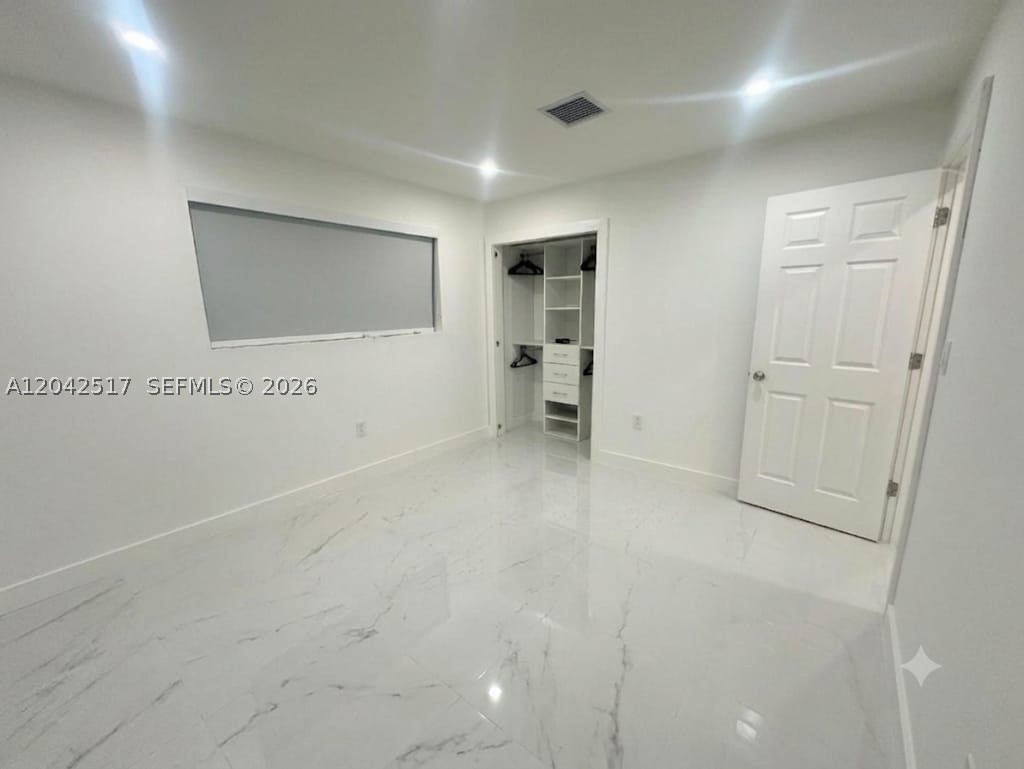 SILVER BLUE LAKE ESTATES - Residential Lease