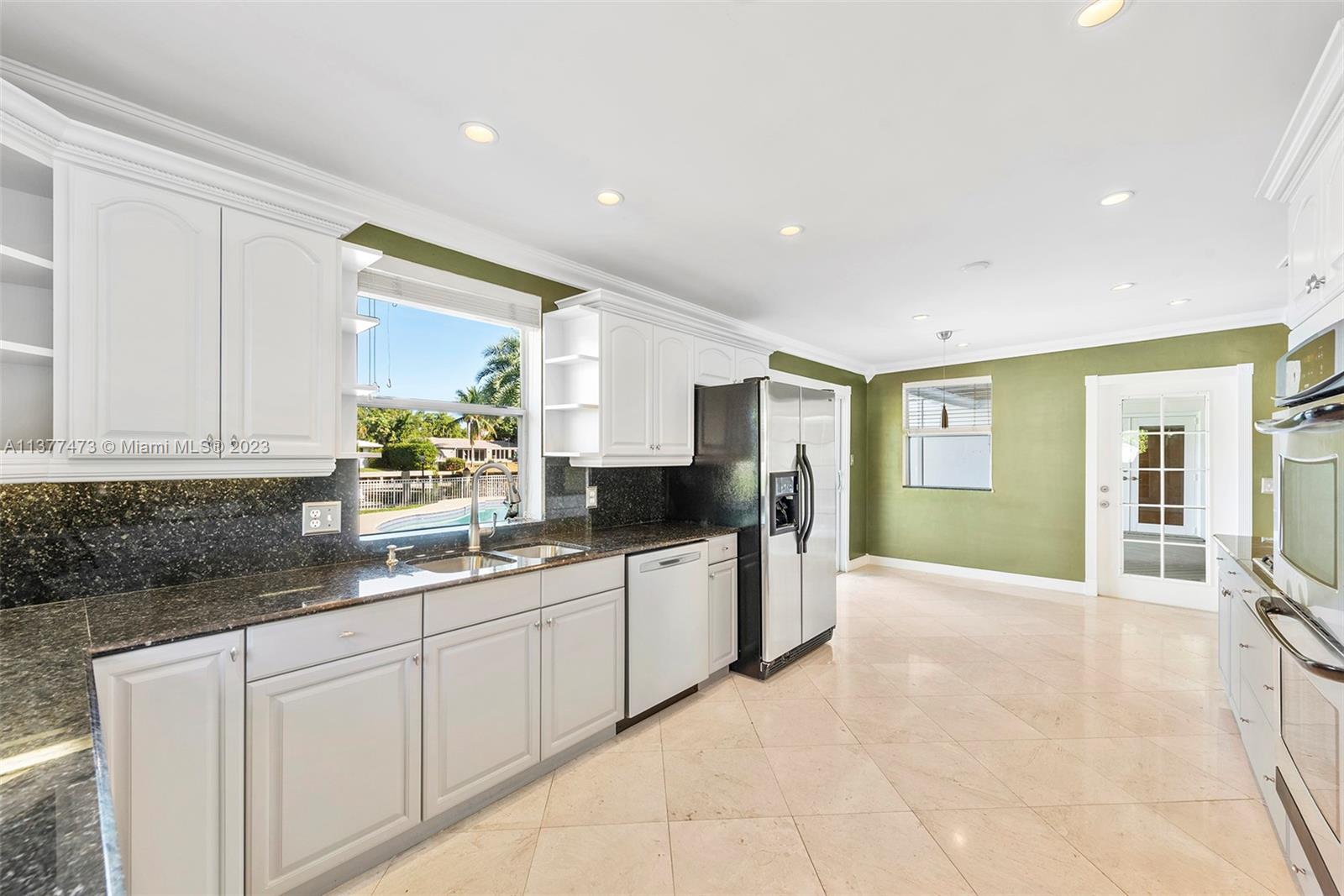 GOLDEN ISLES - Residential Lease