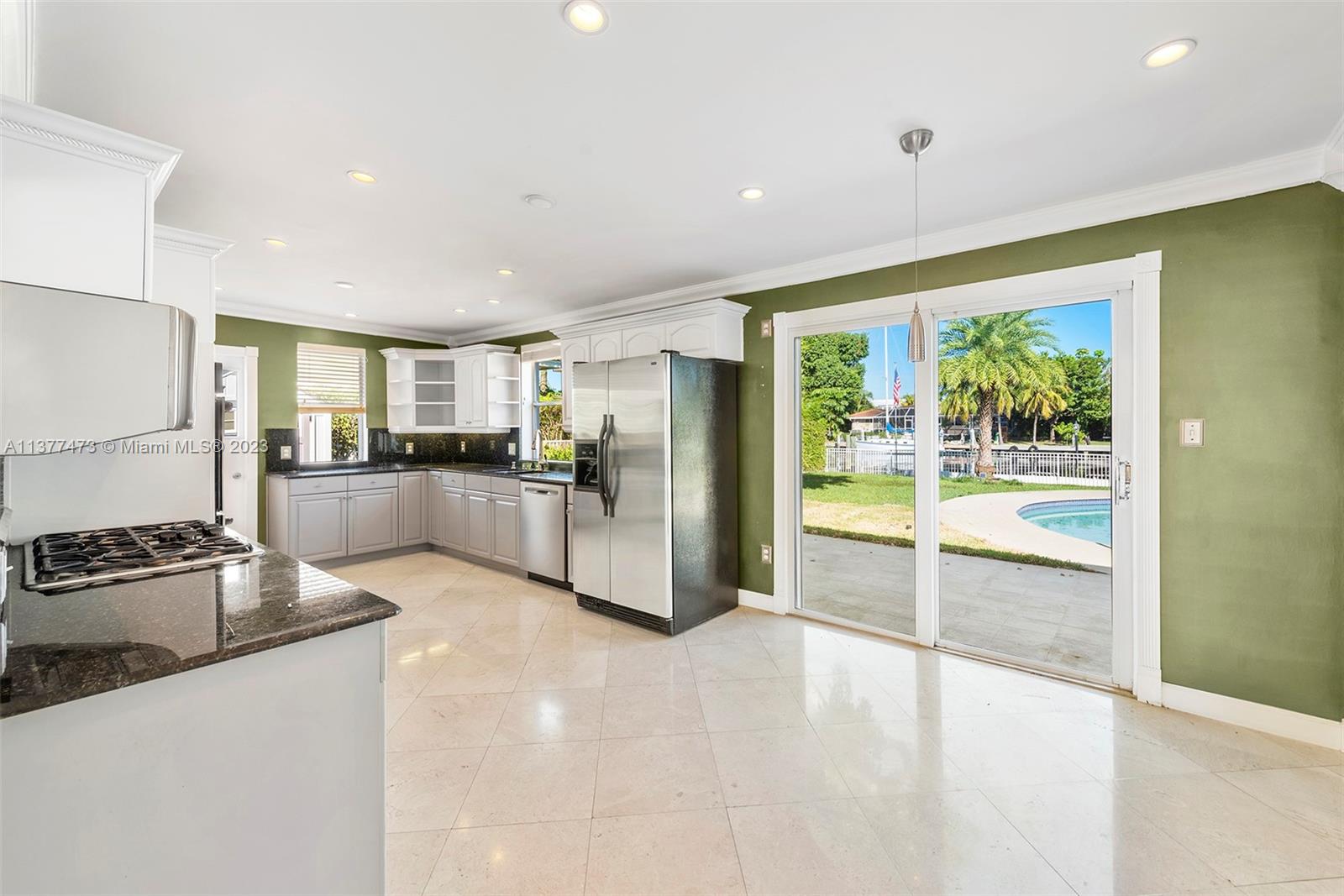 GOLDEN ISLES - Residential Lease