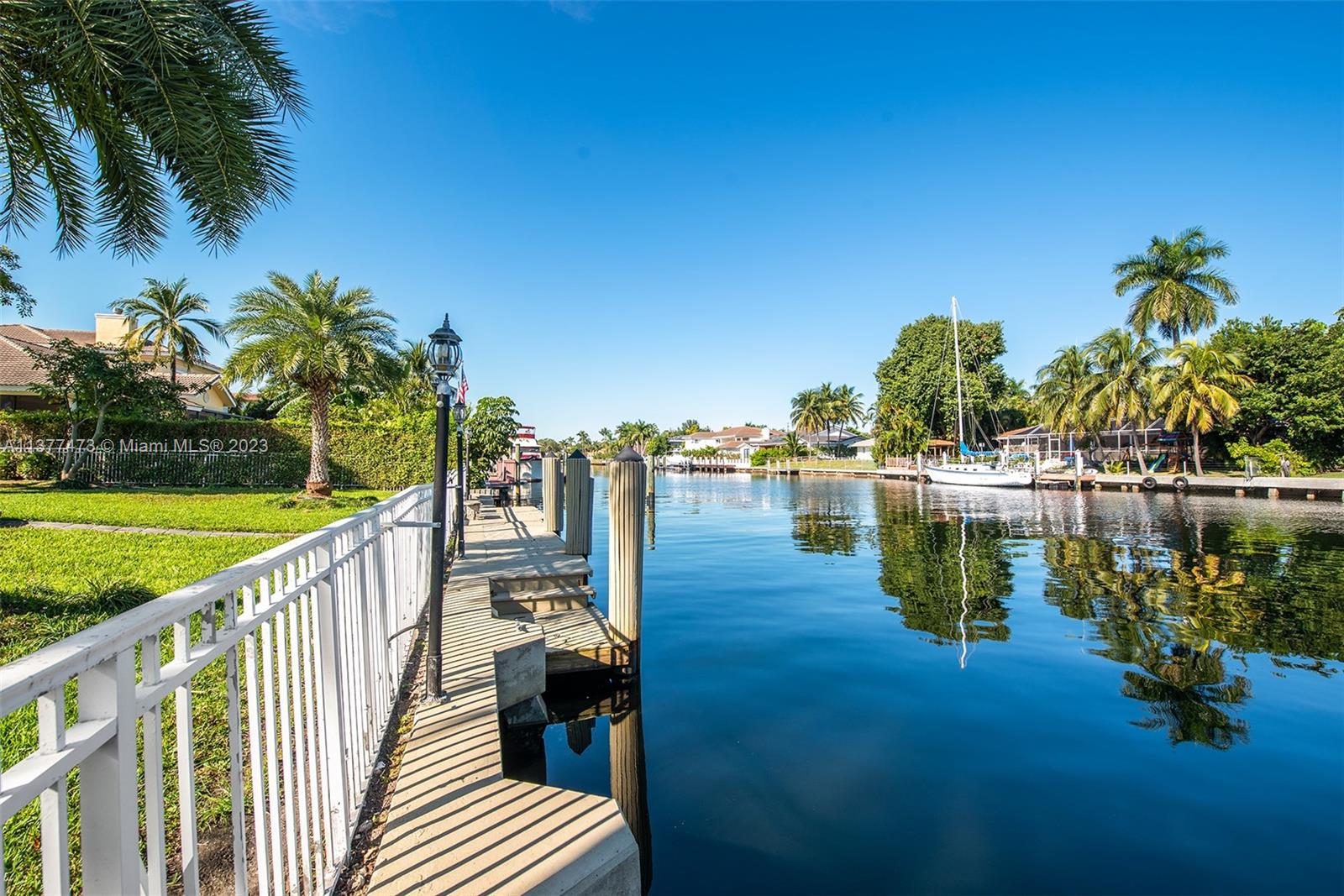 GOLDEN ISLES - Residential Lease