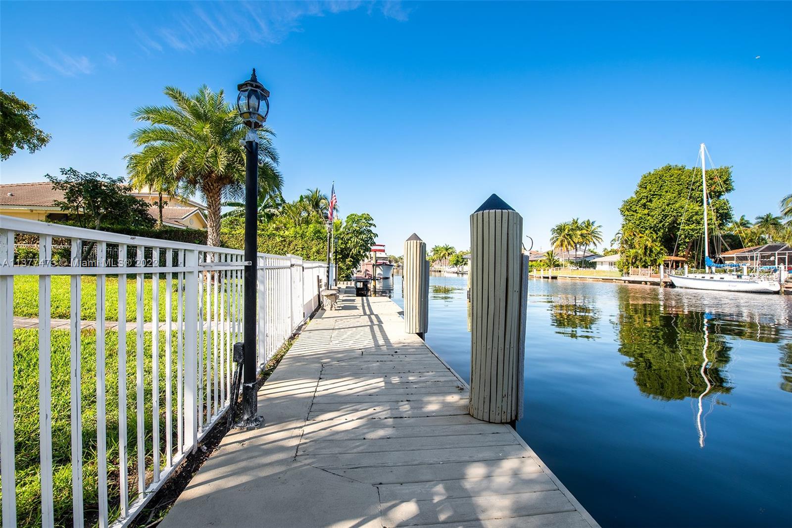 GOLDEN ISLES - Residential Lease